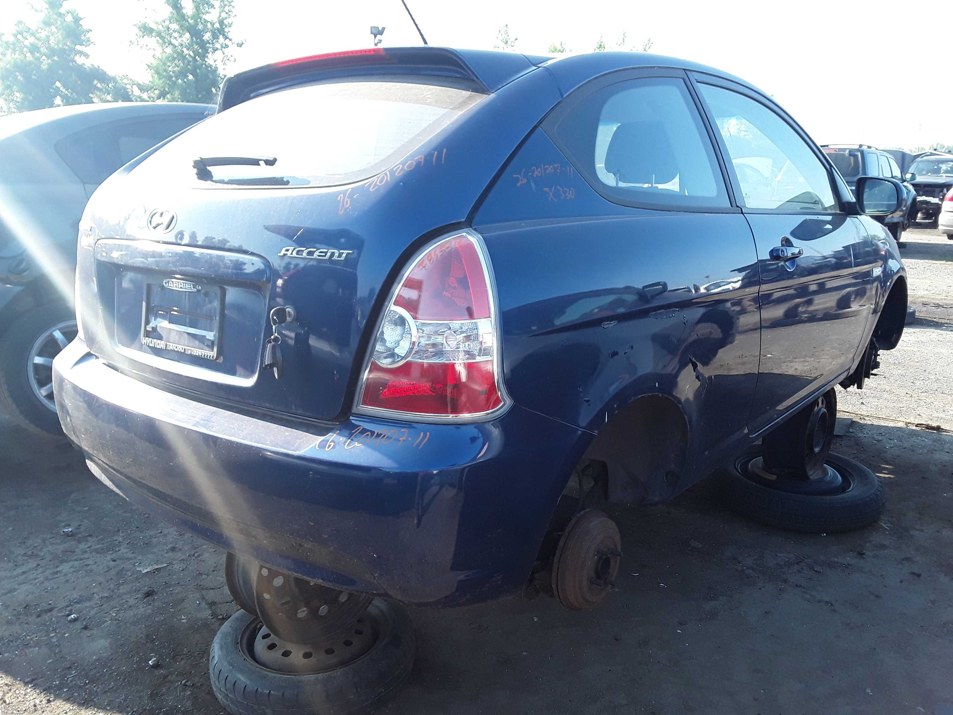 HYUNDAI ACCENT 2011