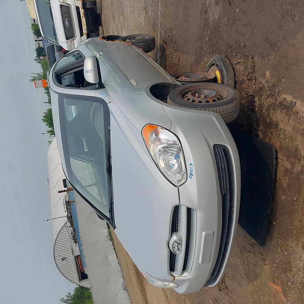 HYUNDAI ACCENT 2011