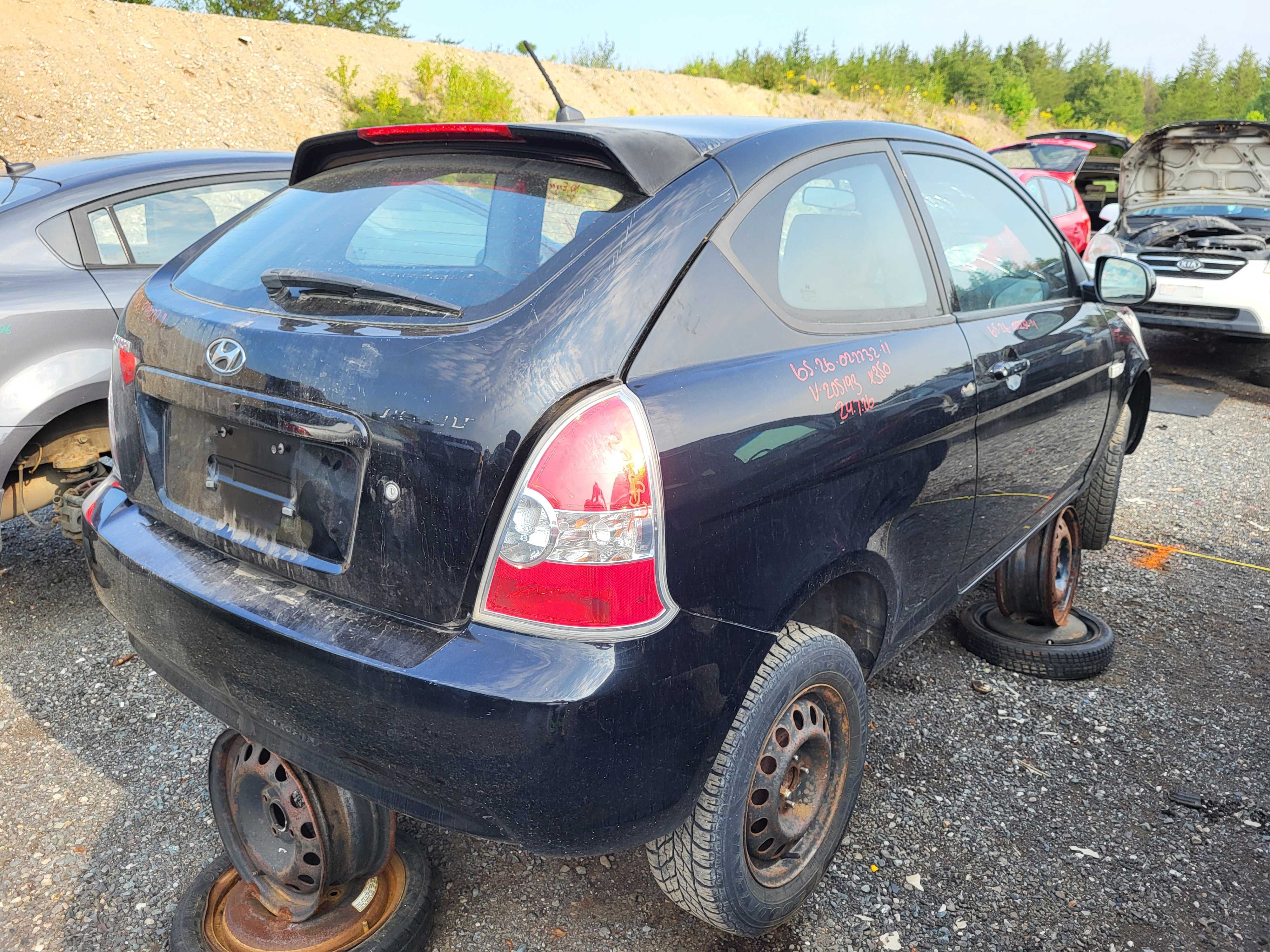HYUNDAI ACCENT 2011
