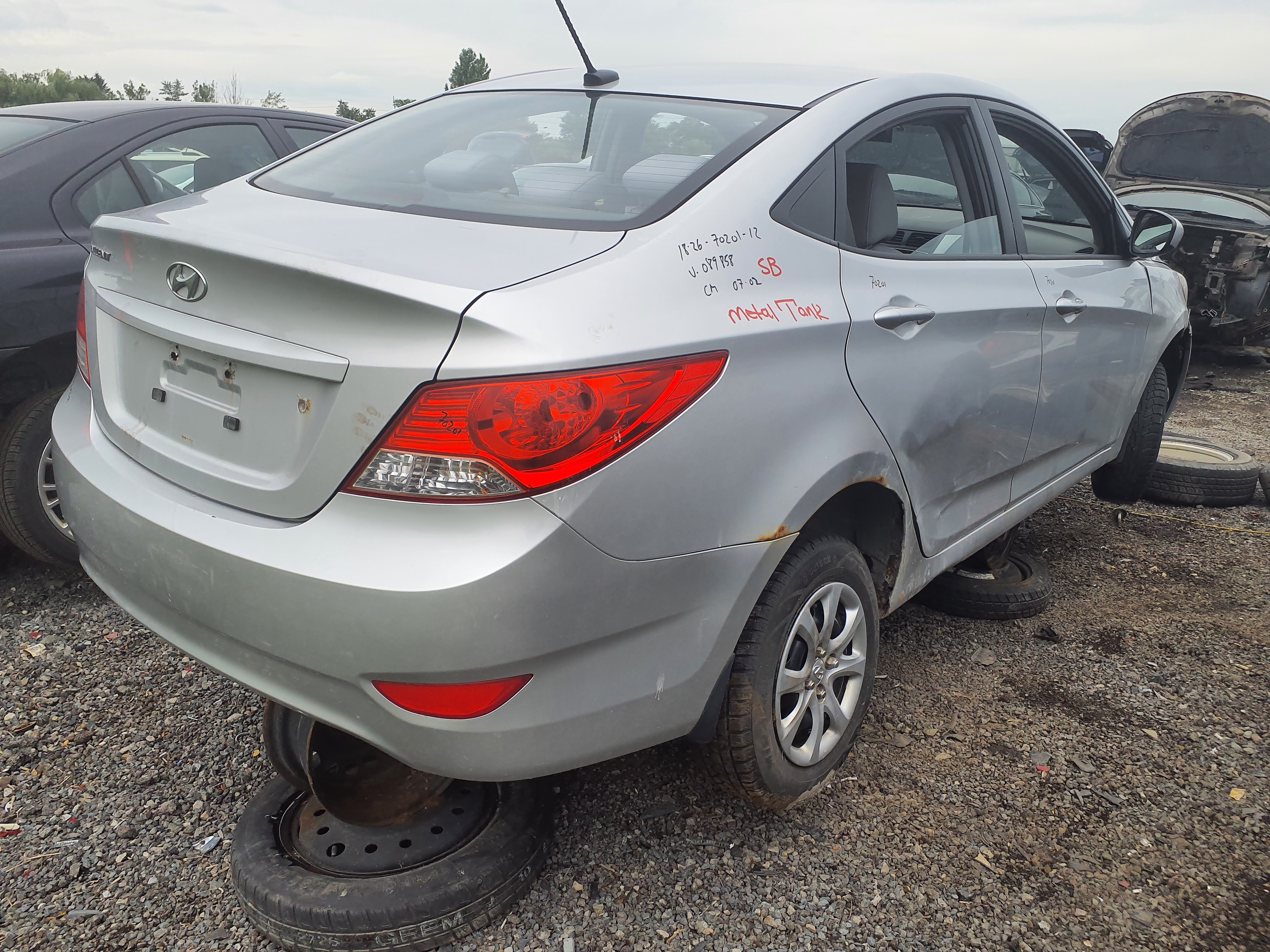 HYUNDAI ACCENT 2012