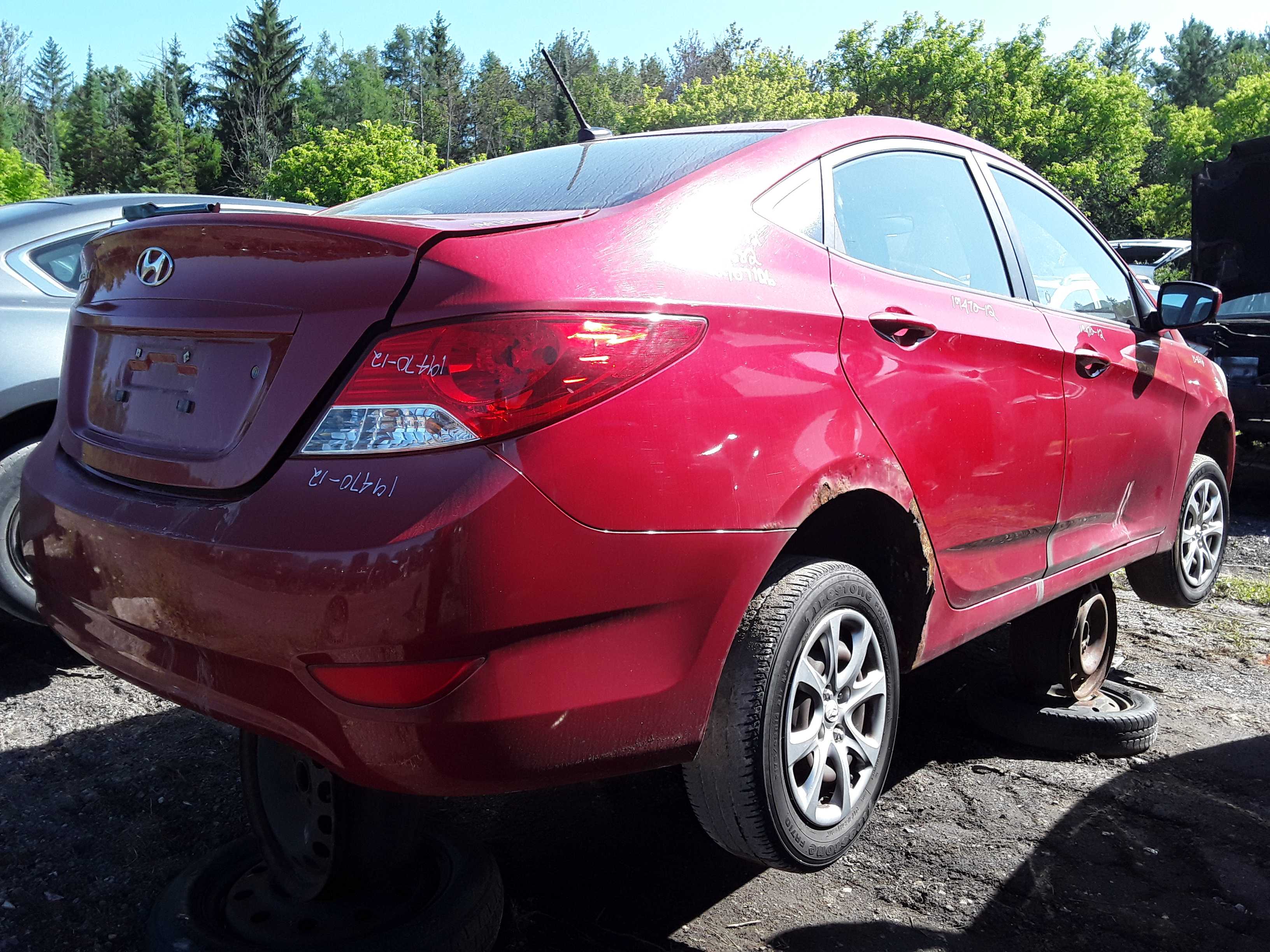HYUNDAI ACCENT 2012