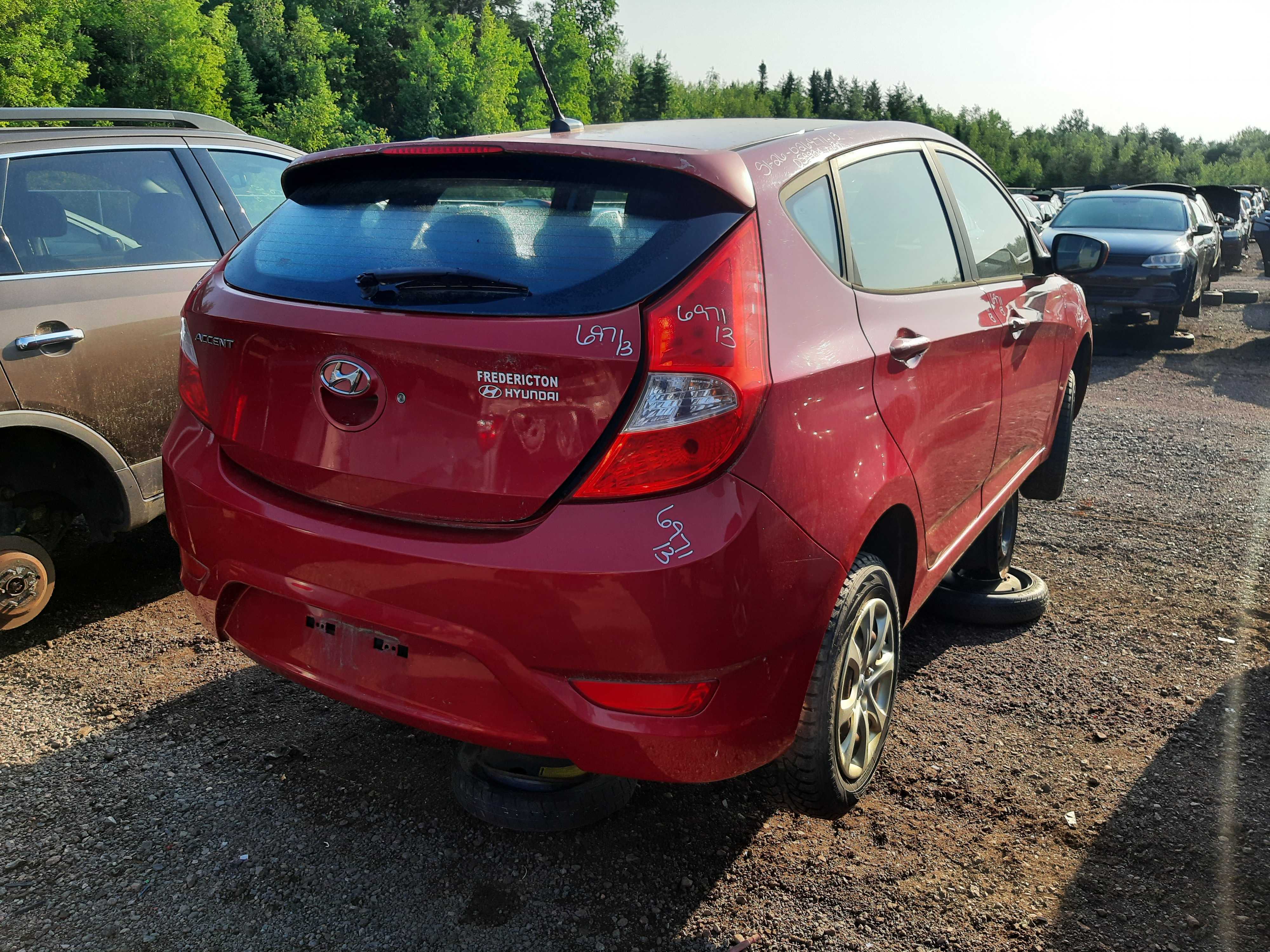 HYUNDAI ACCENT 2013