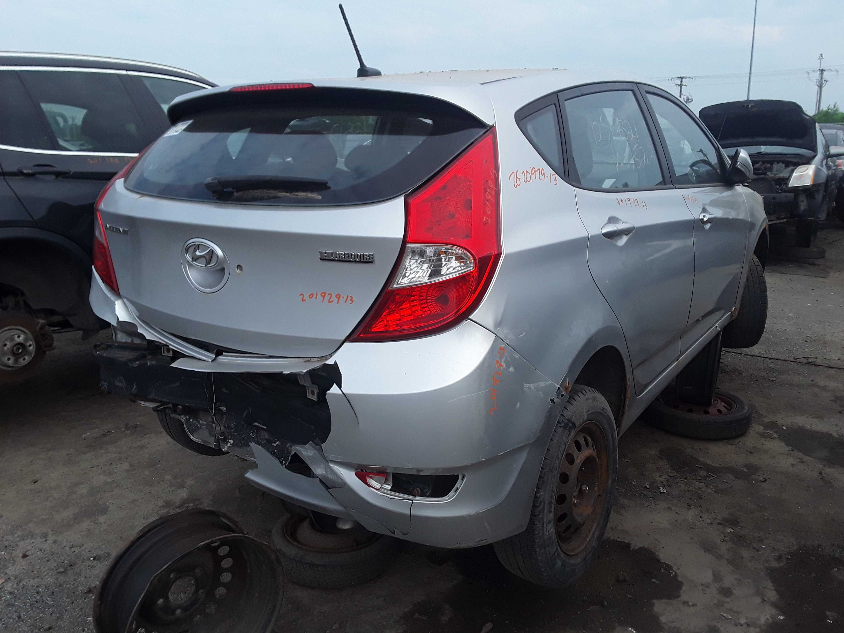HYUNDAI ACCENT 2013