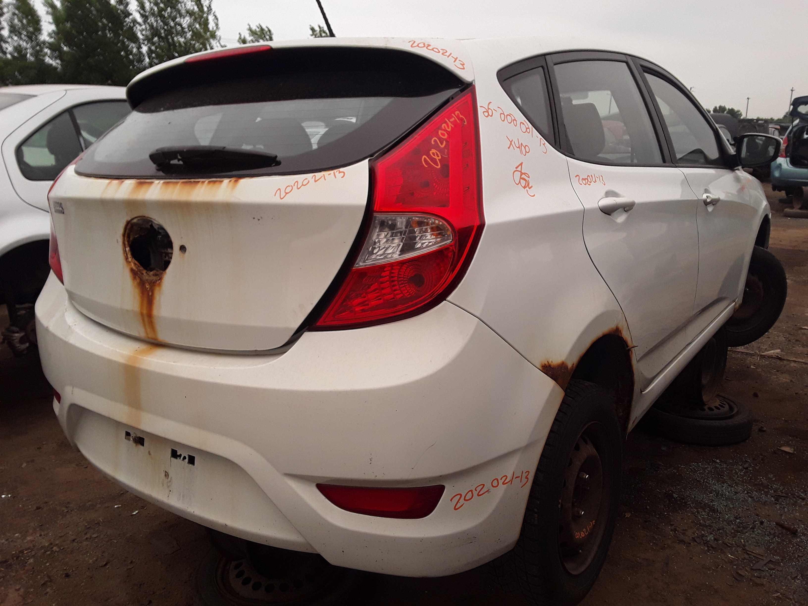 HYUNDAI ACCENT 2013