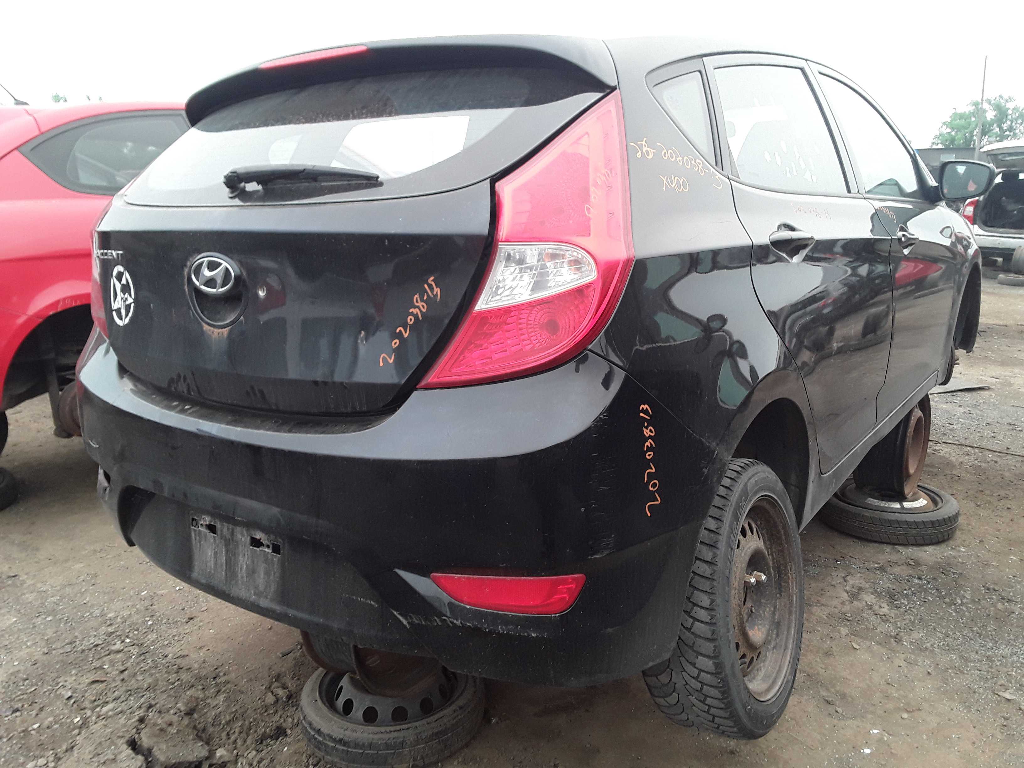 HYUNDAI ACCENT 2013