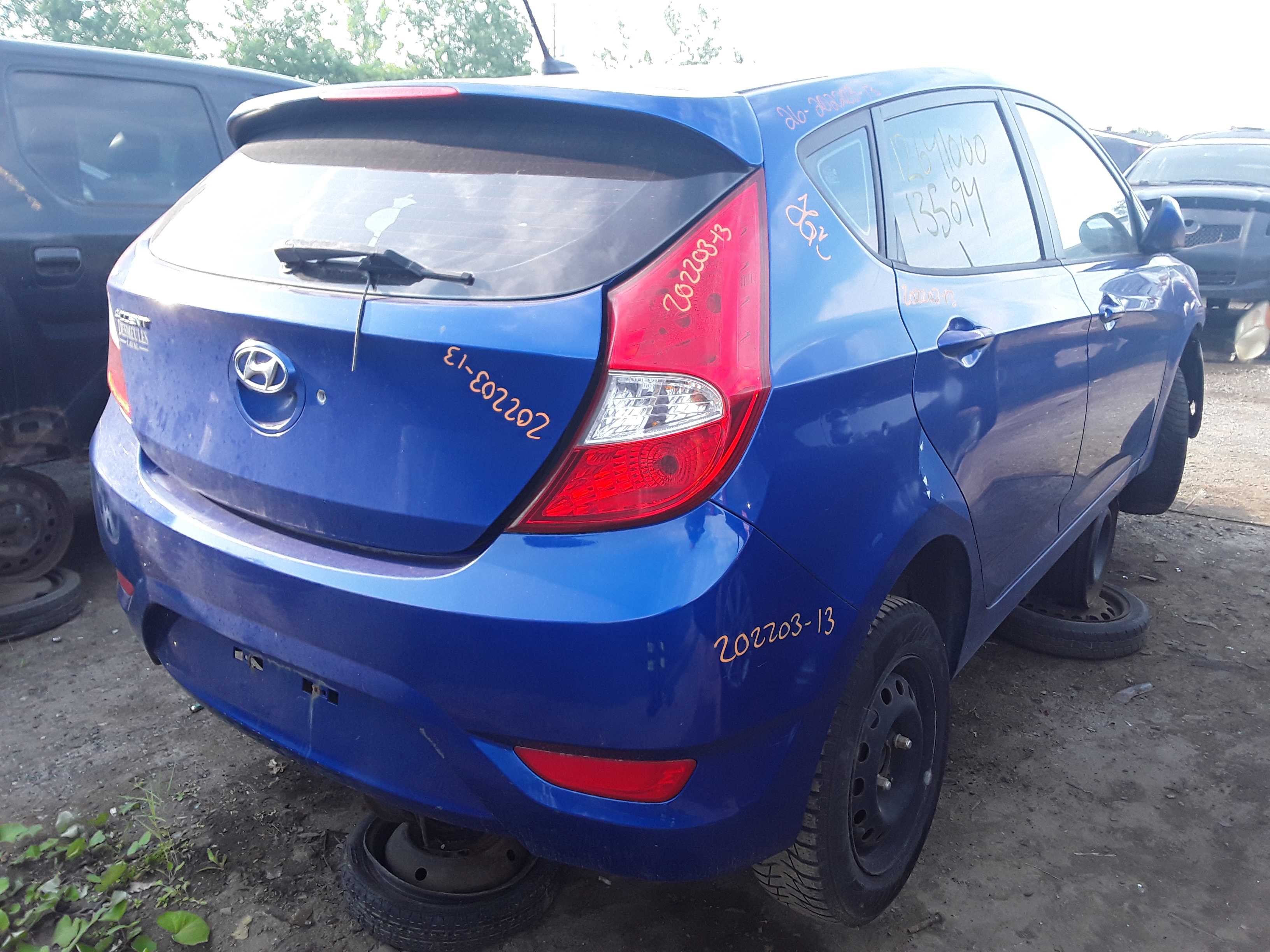 HYUNDAI ACCENT 2013