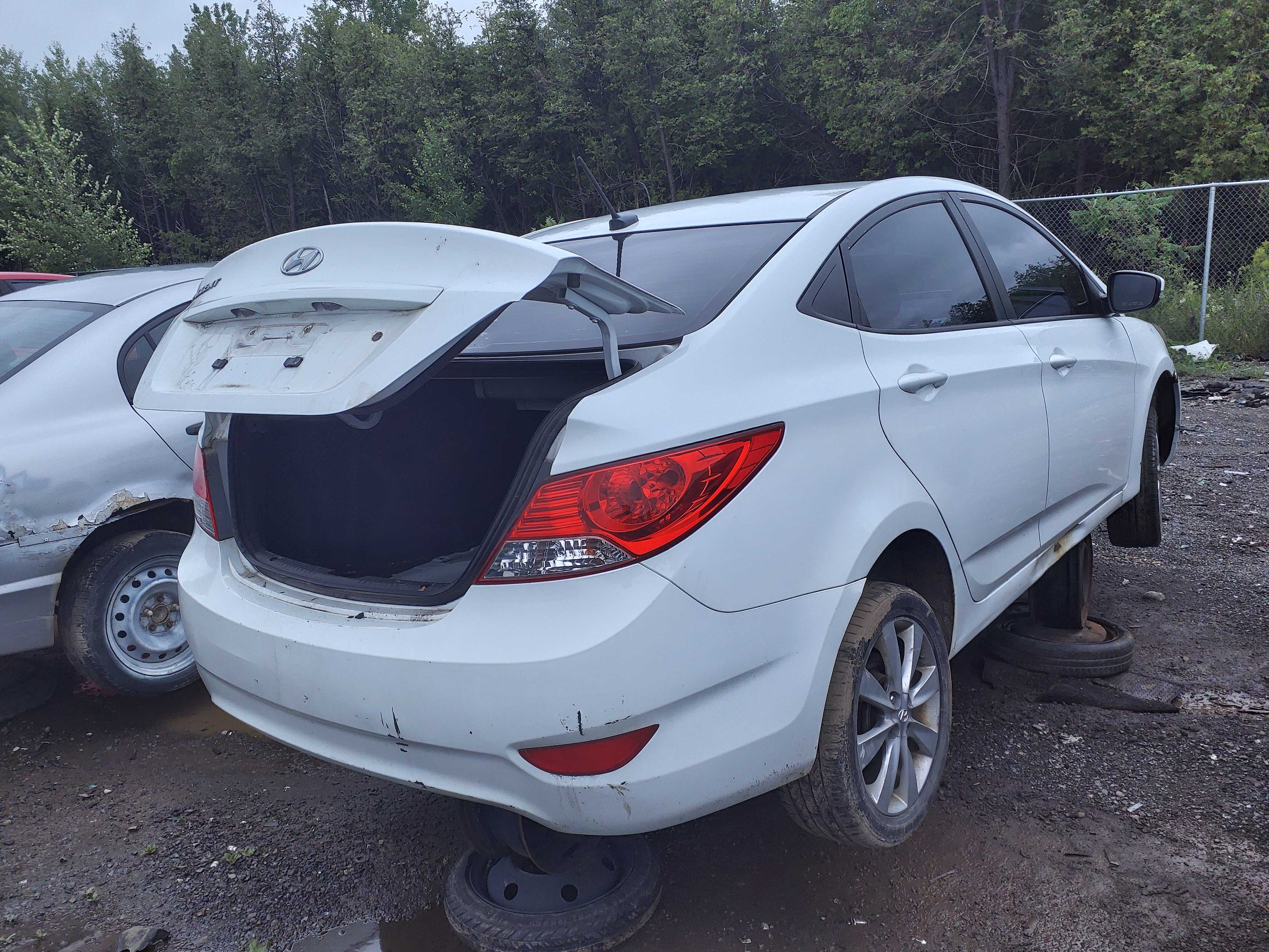 HYUNDAI ACCENT 2013