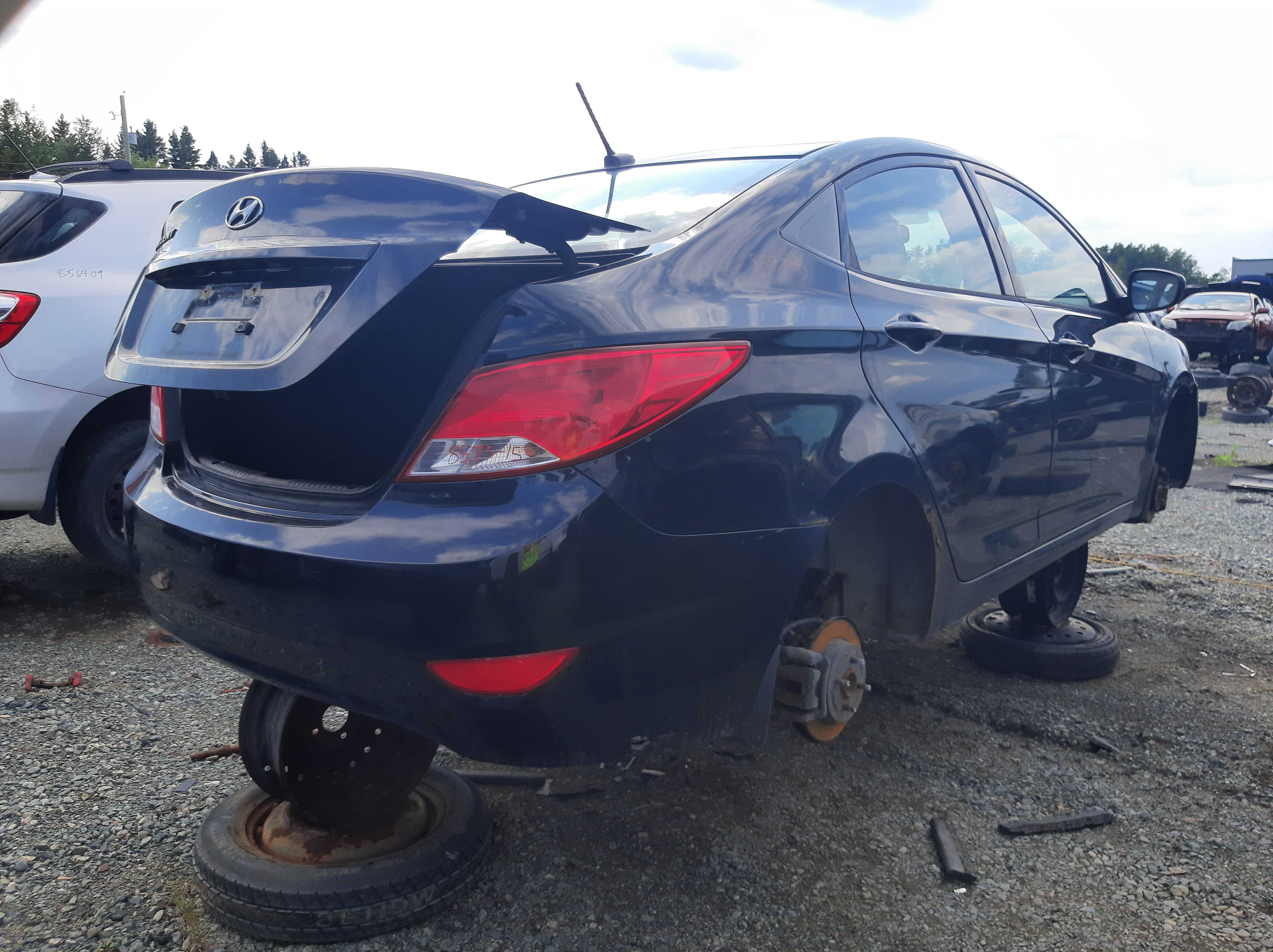 HYUNDAI ACCENT 2015