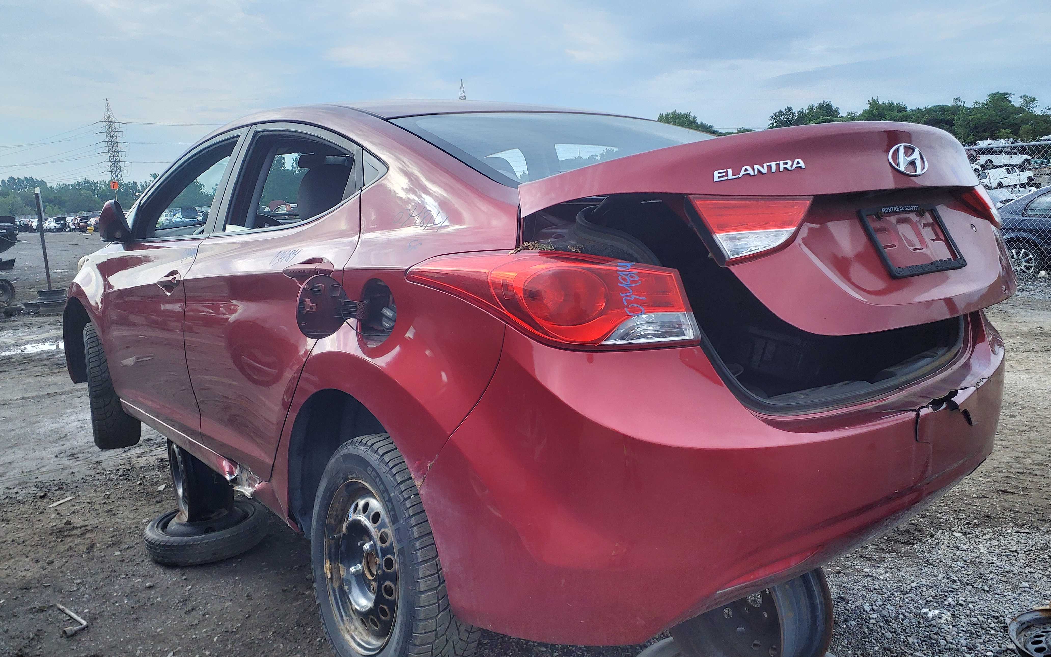 HYUNDAI ELANTRA 2011