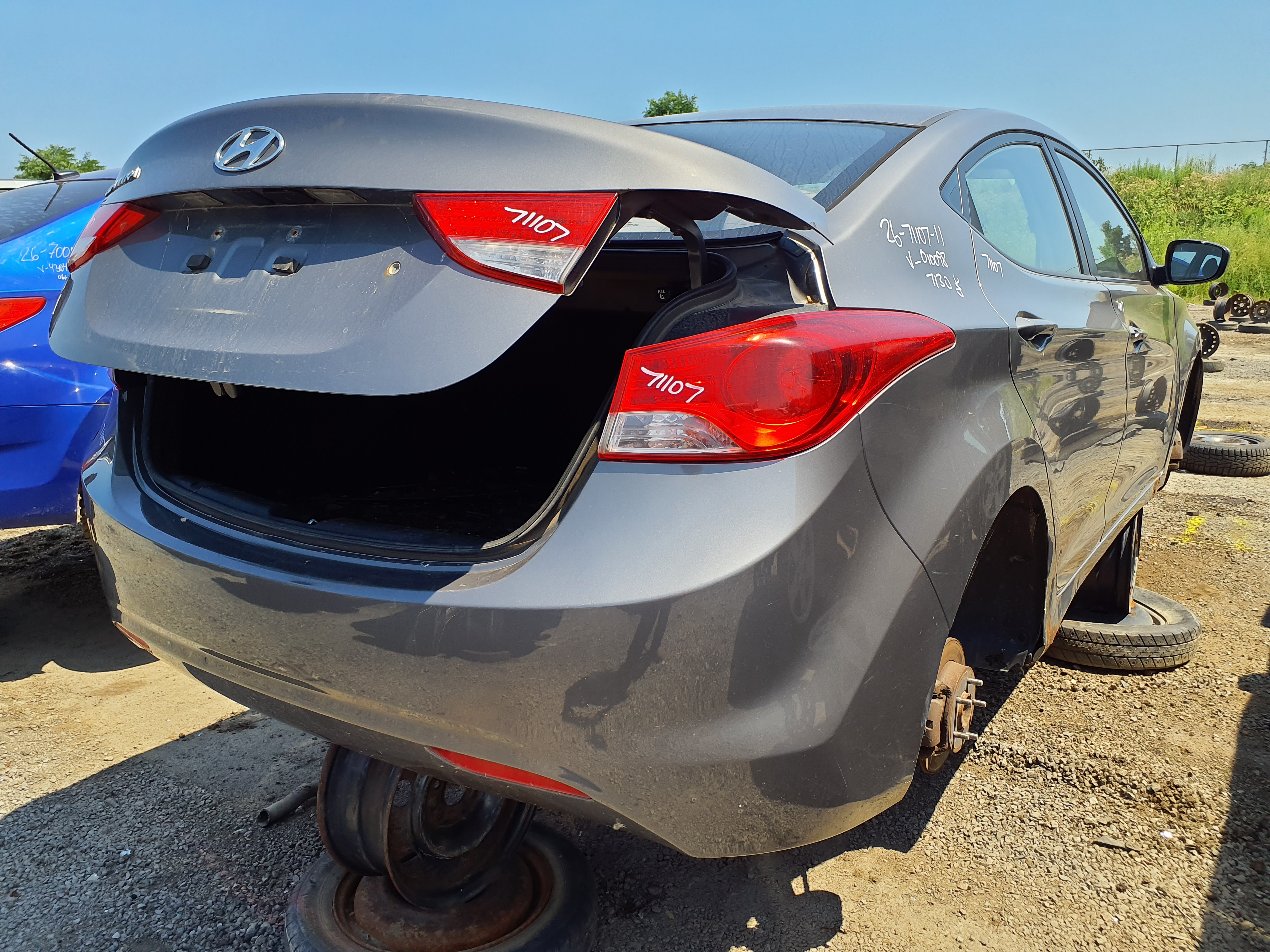 HYUNDAI ELANTRA 2011