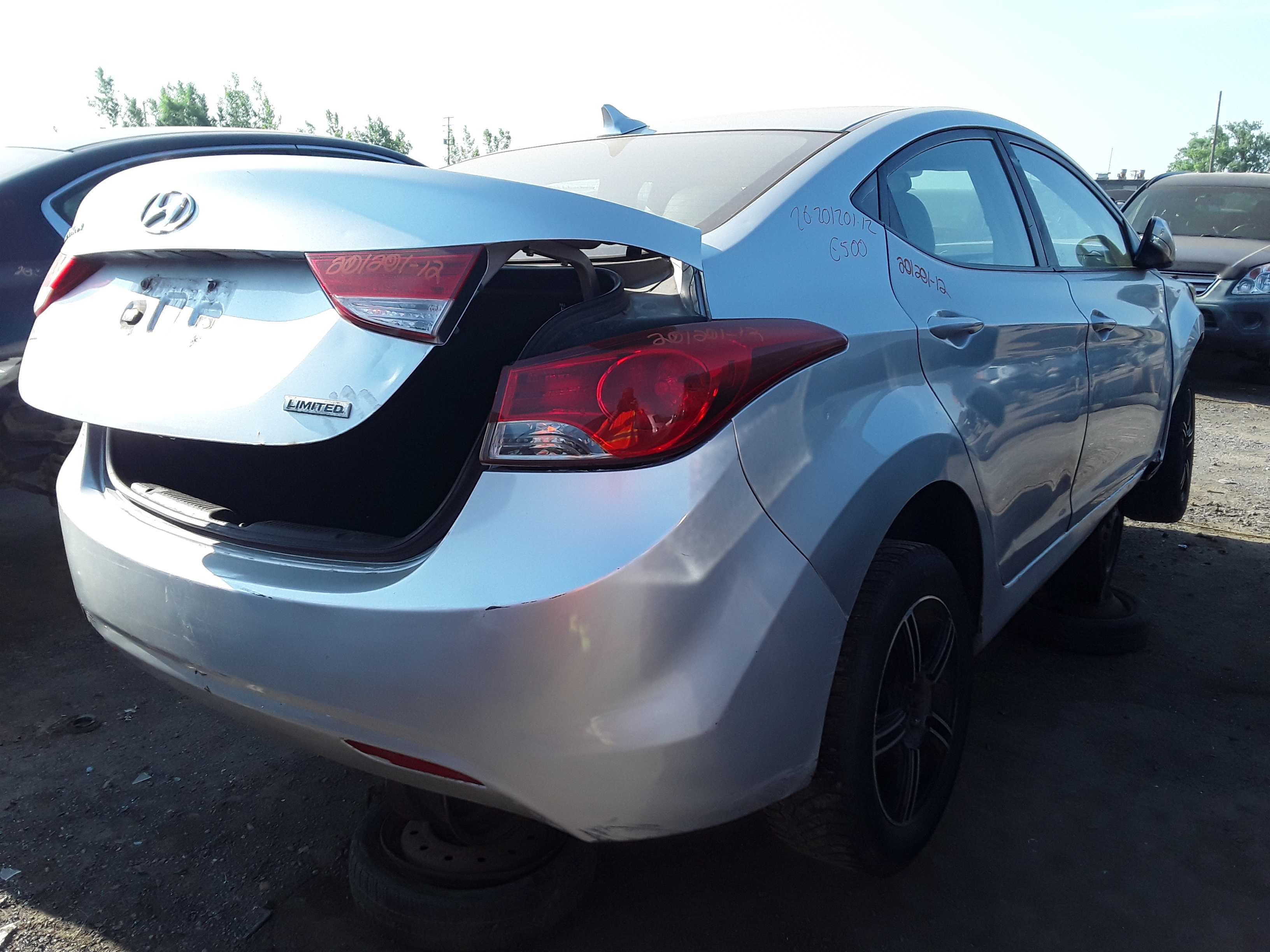 HYUNDAI ELANTRA 2012