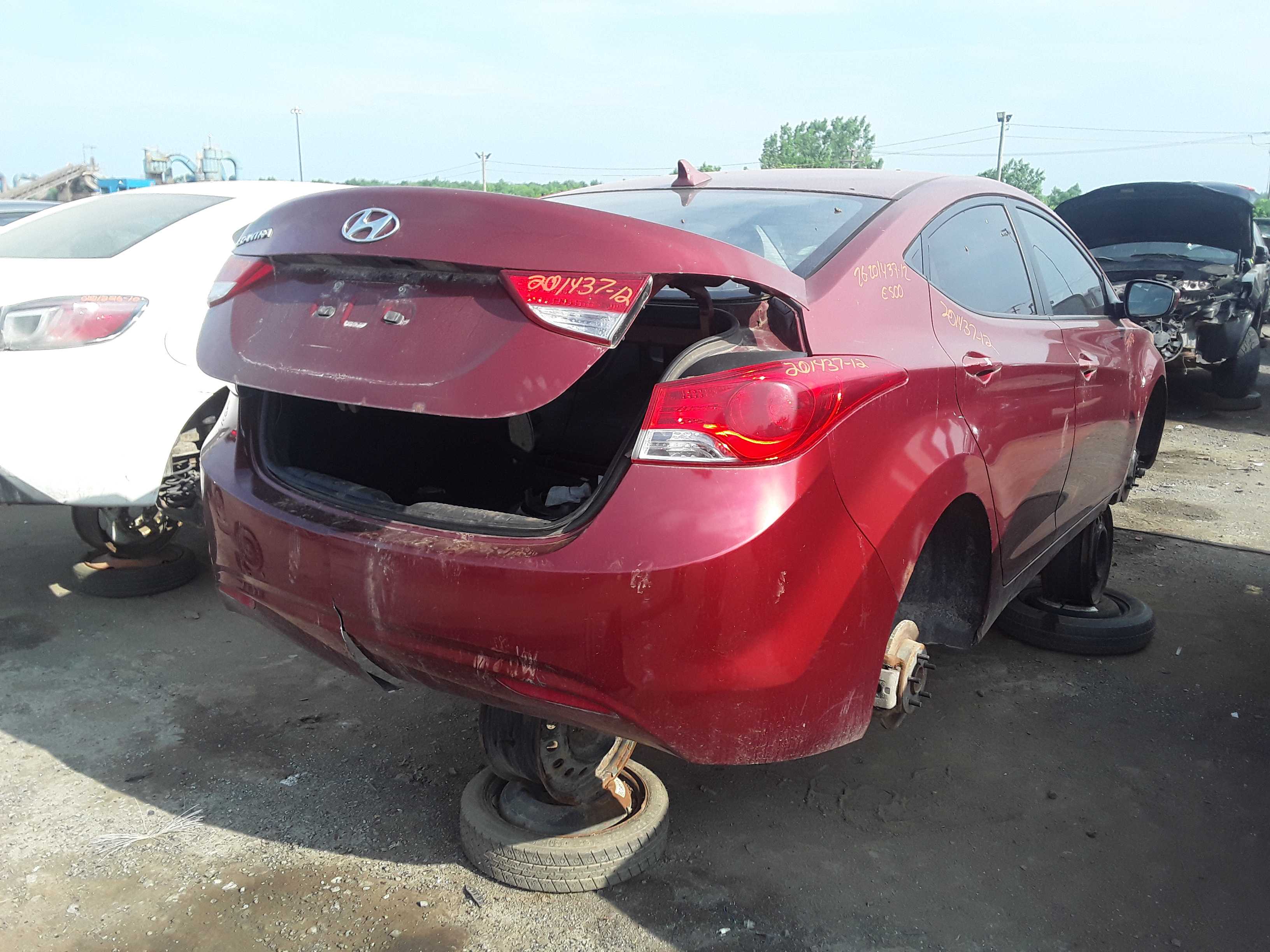 HYUNDAI ELANTRA 2012