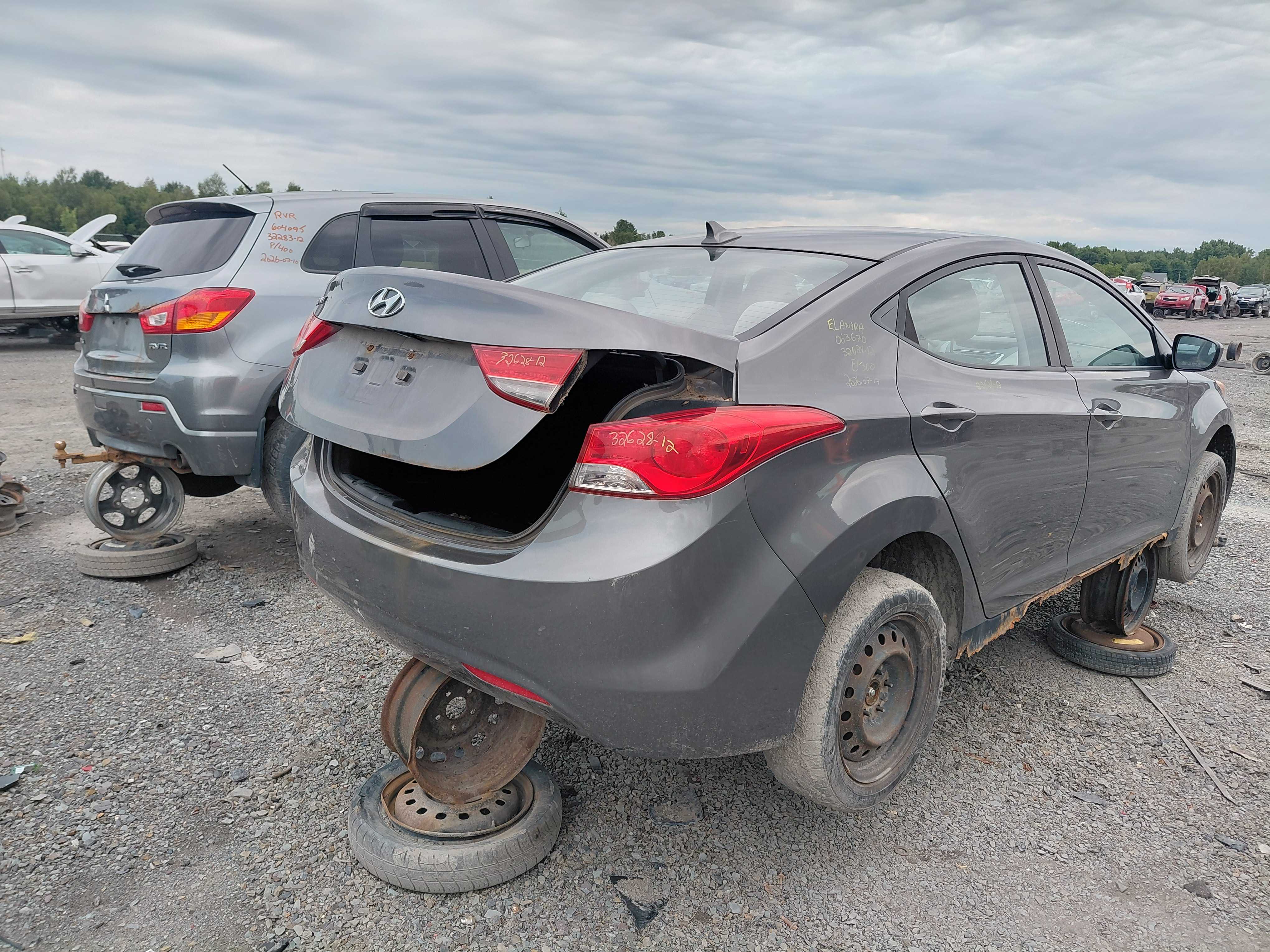 HYUNDAI ELANTRA 2012