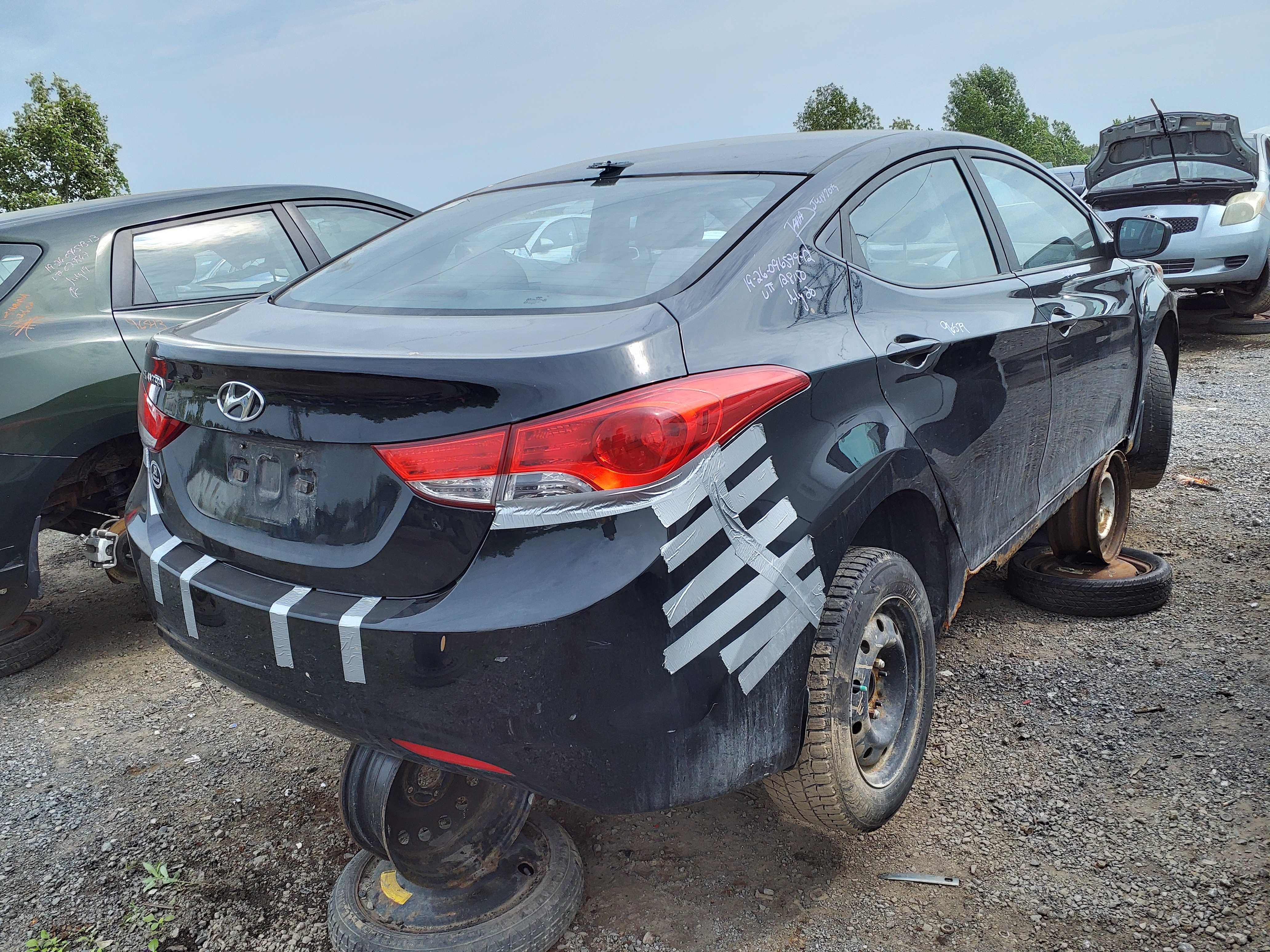 HYUNDAI ELANTRA 2012