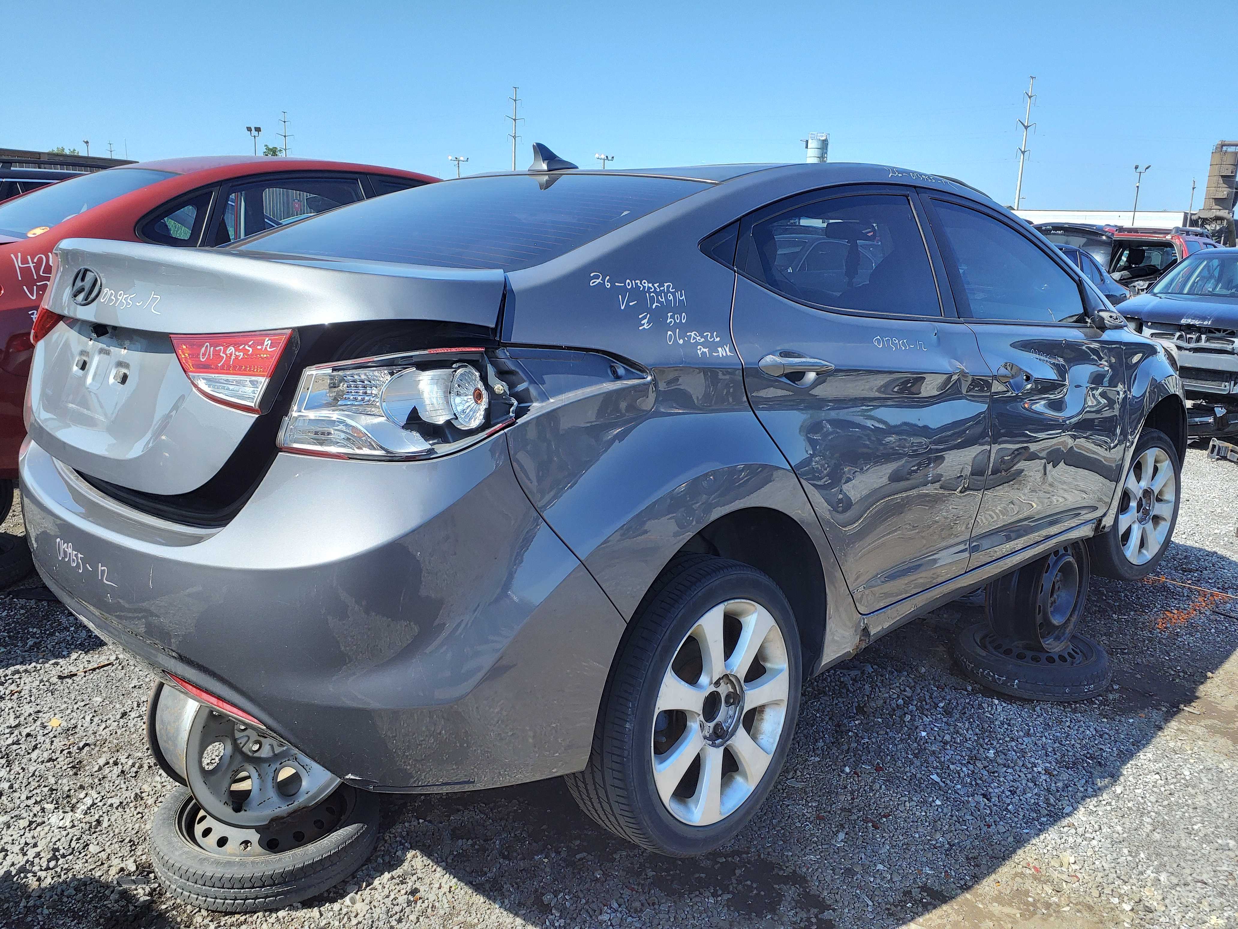 HYUNDAI ELANTRA 2012