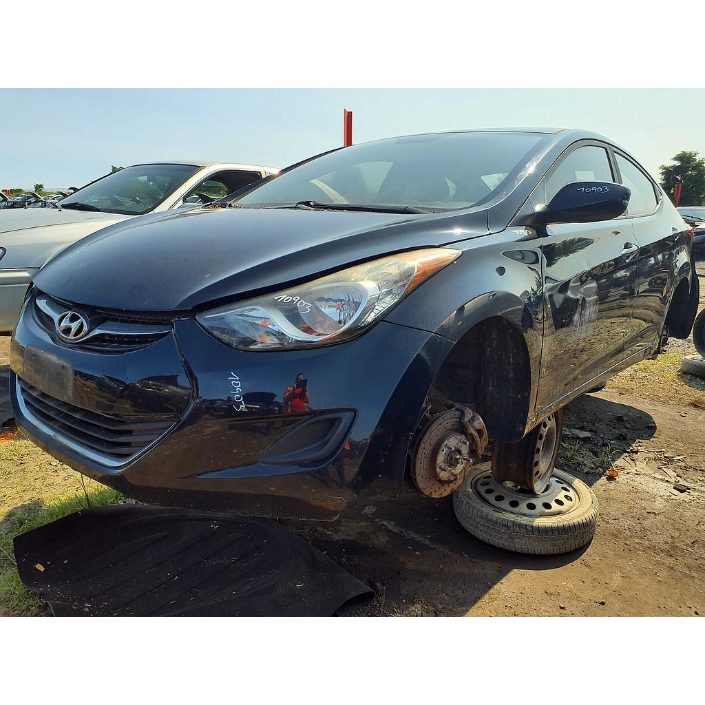 HYUNDAI ELANTRA 2012