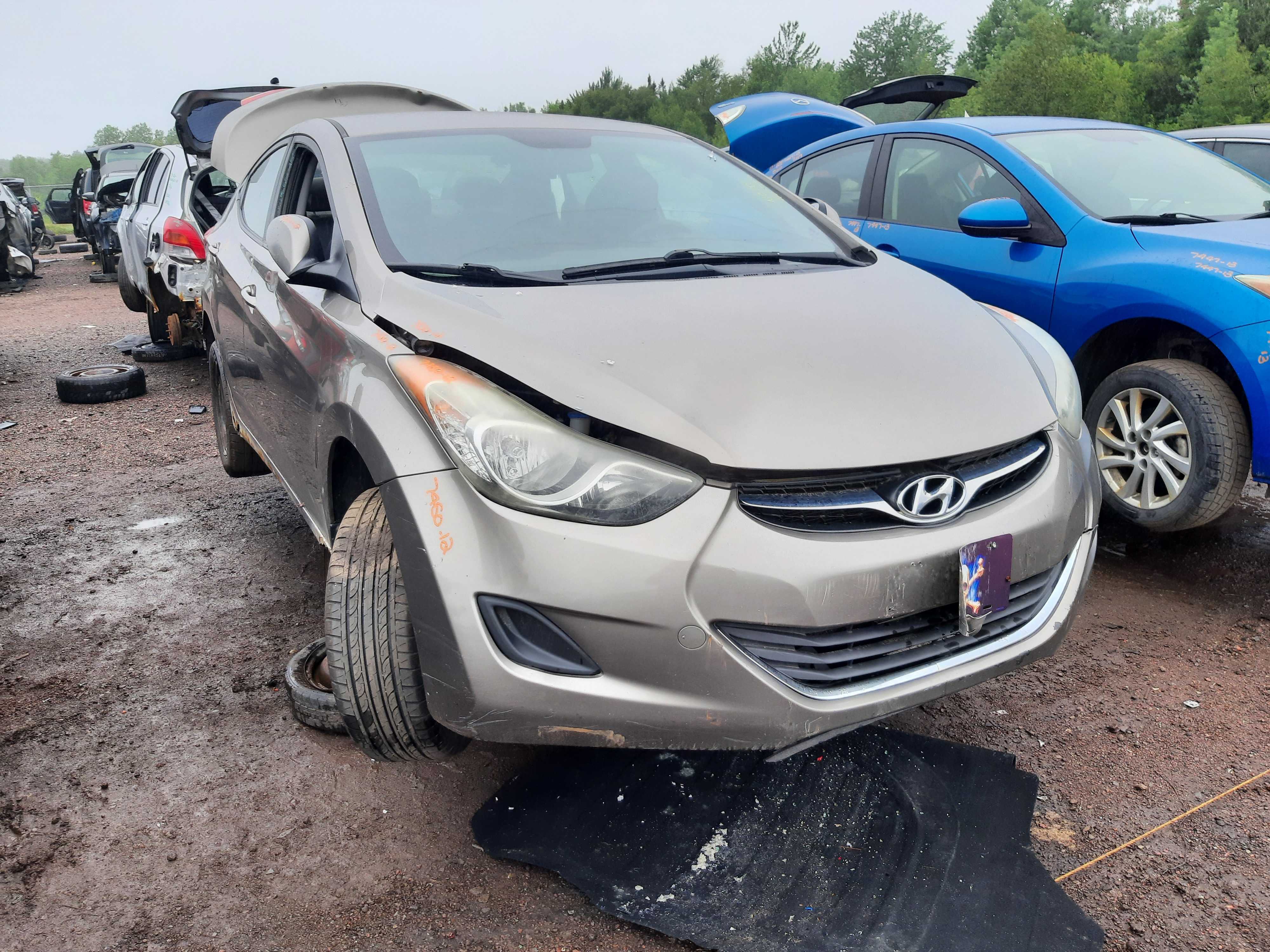 HYUNDAI ELANTRA 2012