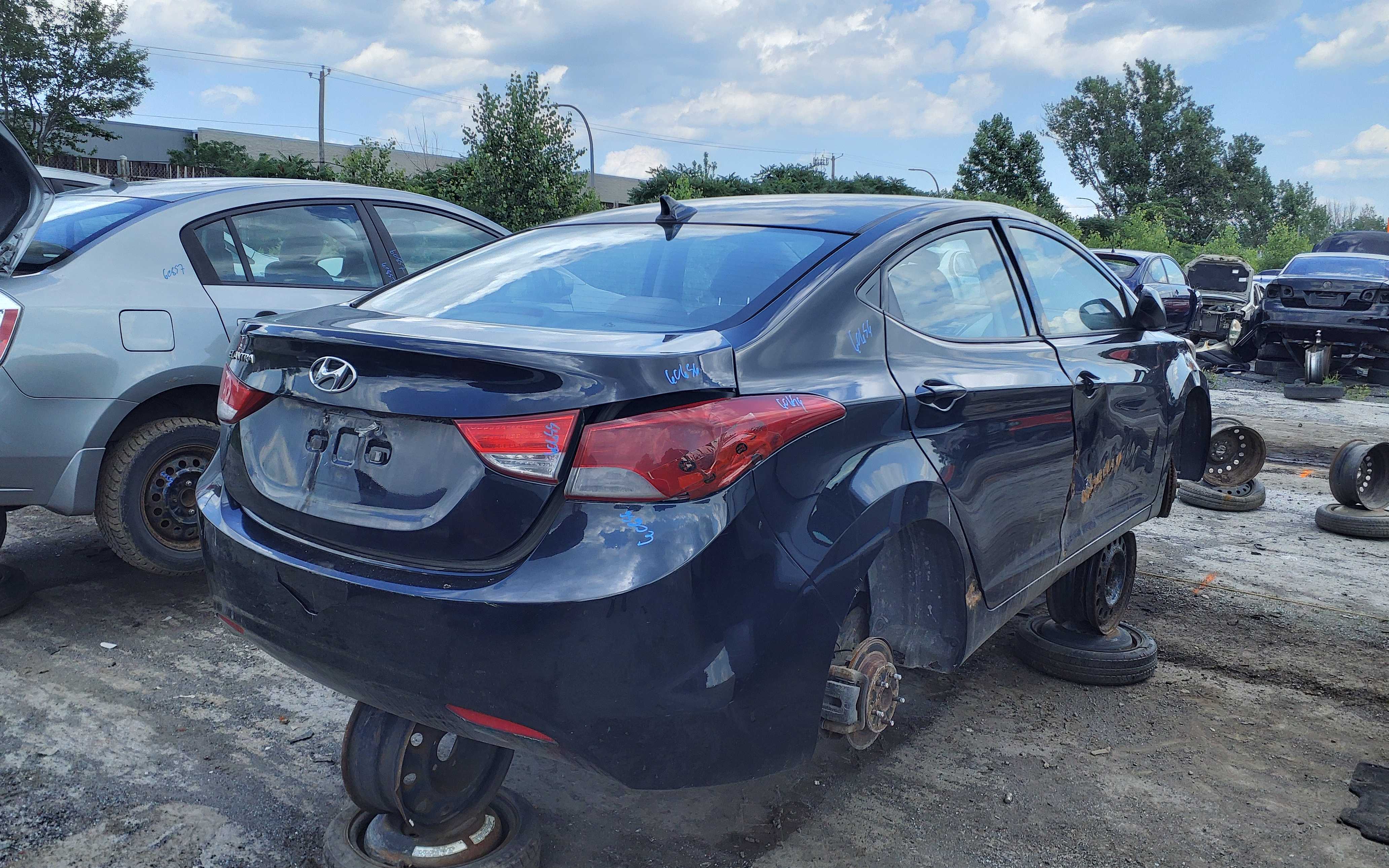 HYUNDAI ELANTRA 2013