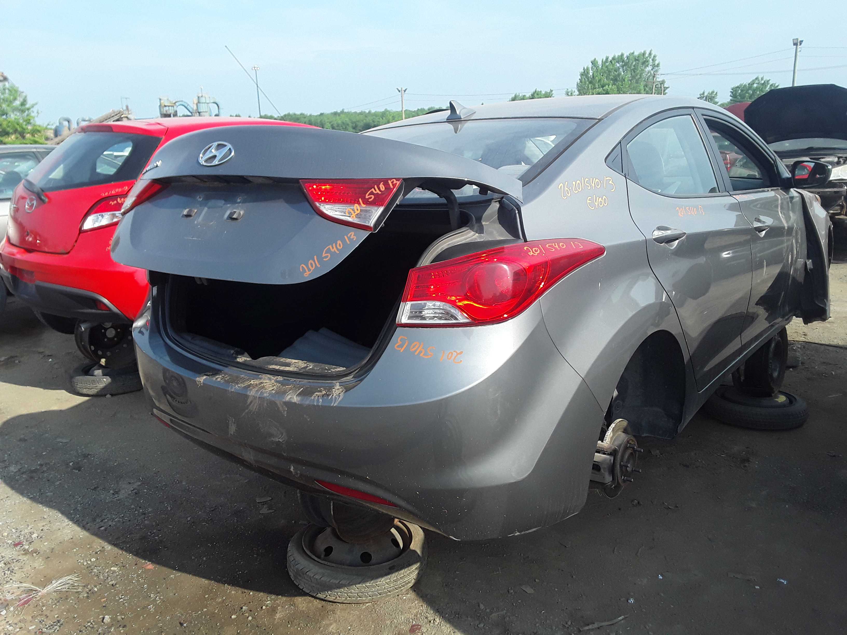 HYUNDAI ELANTRA 2013
