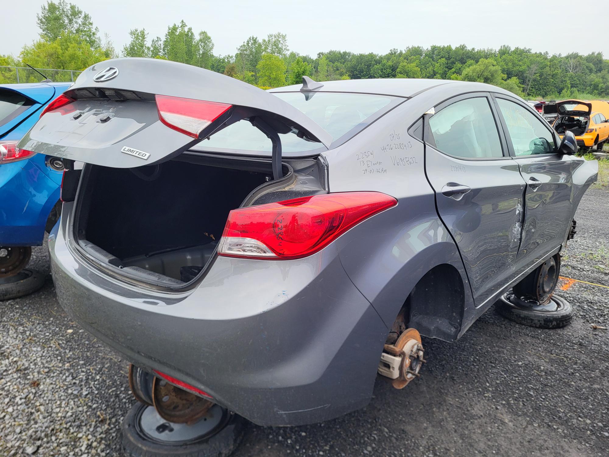 HYUNDAI ELANTRA 2013