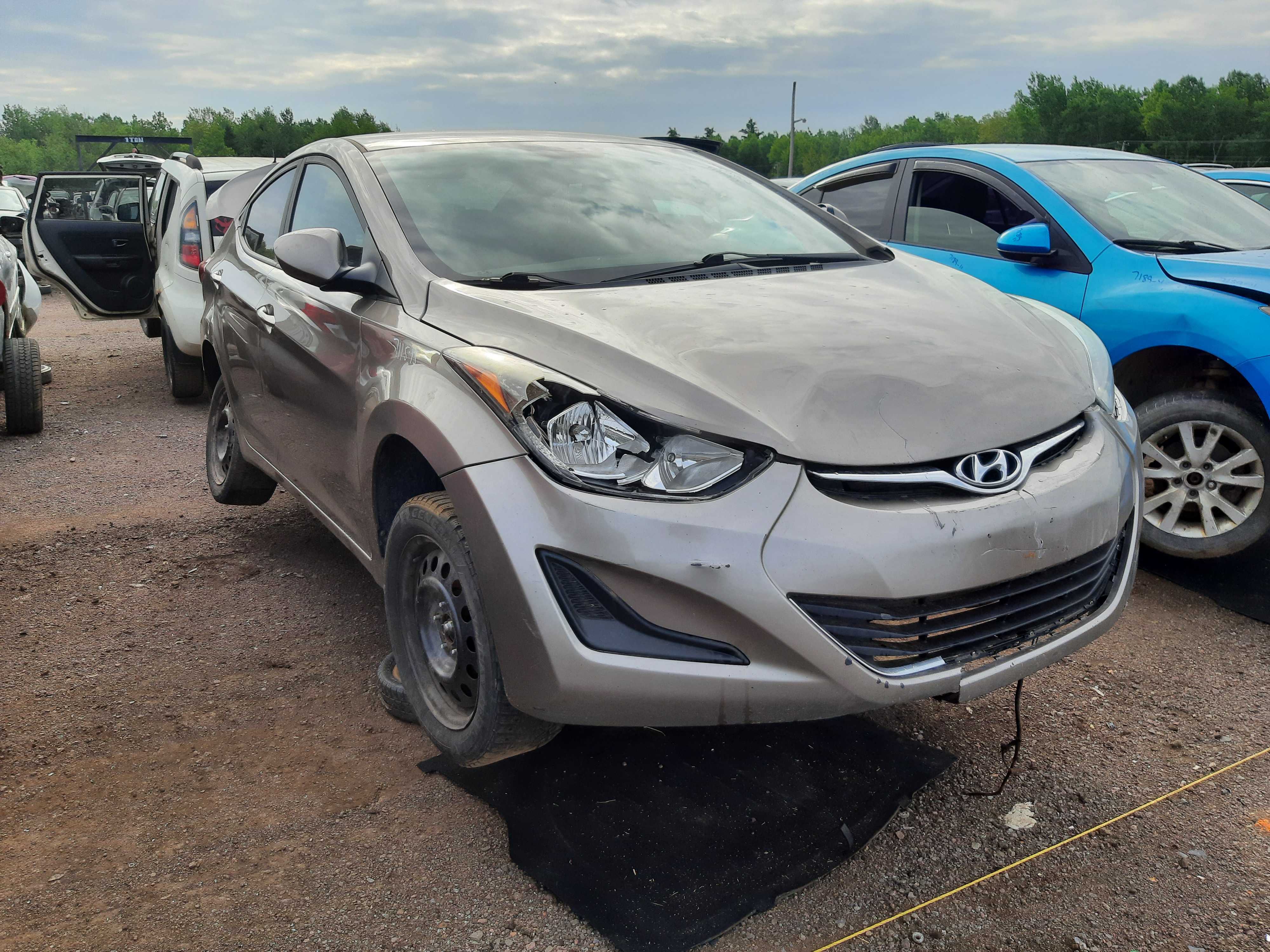 HYUNDAI ELANTRA 2015