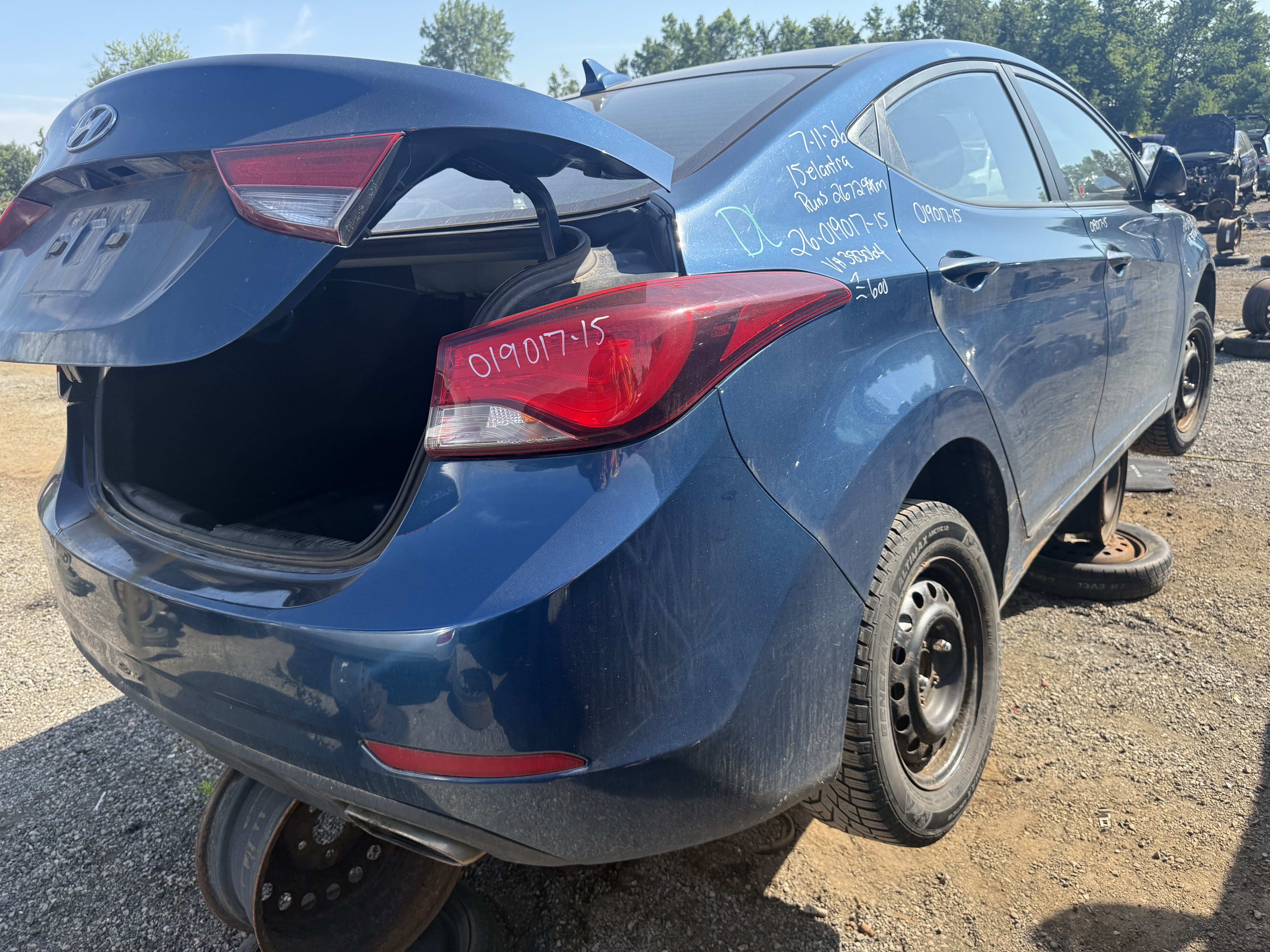 HYUNDAI ELANTRA 2015
