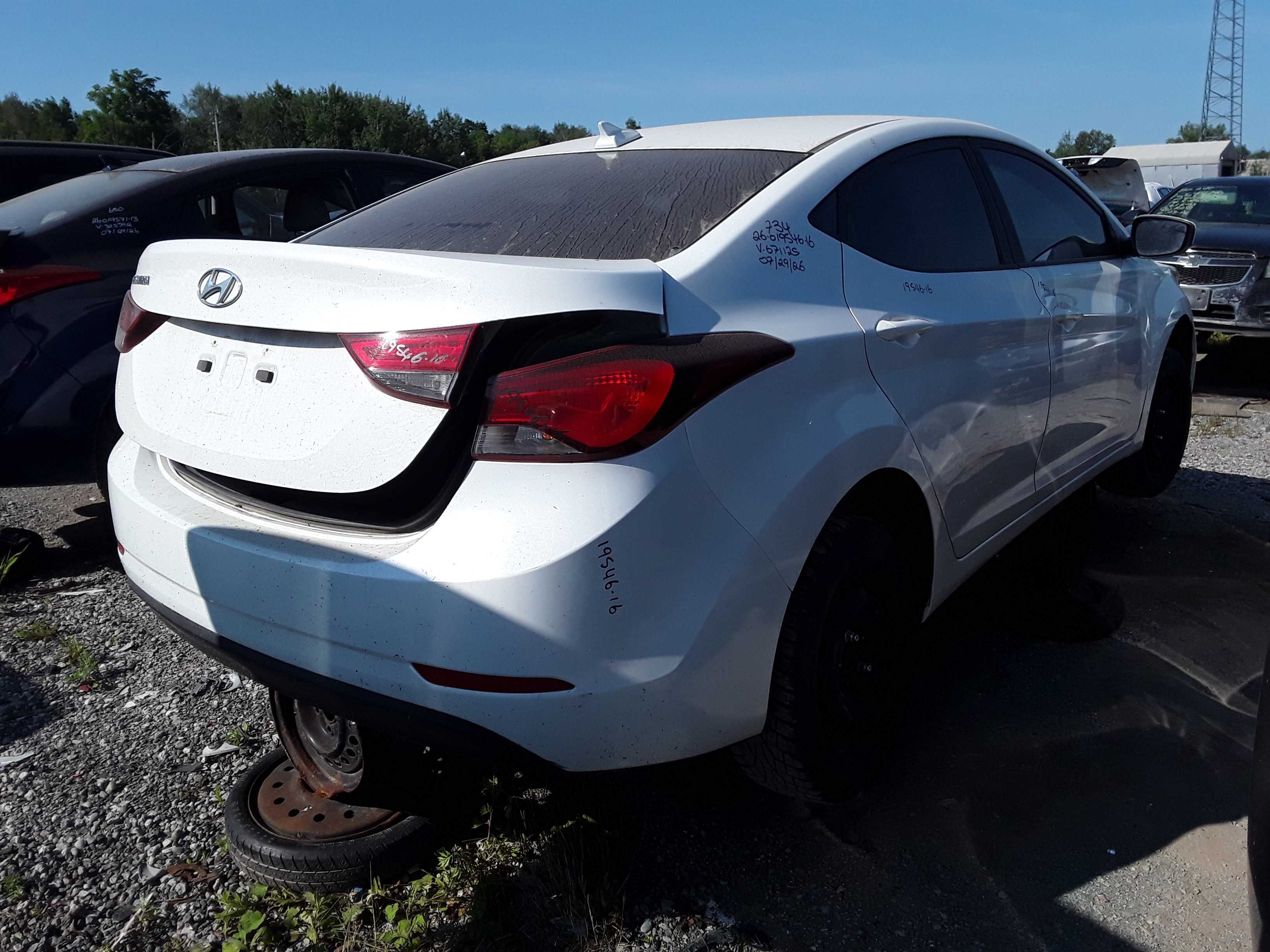 HYUNDAI ELANTRA 2016