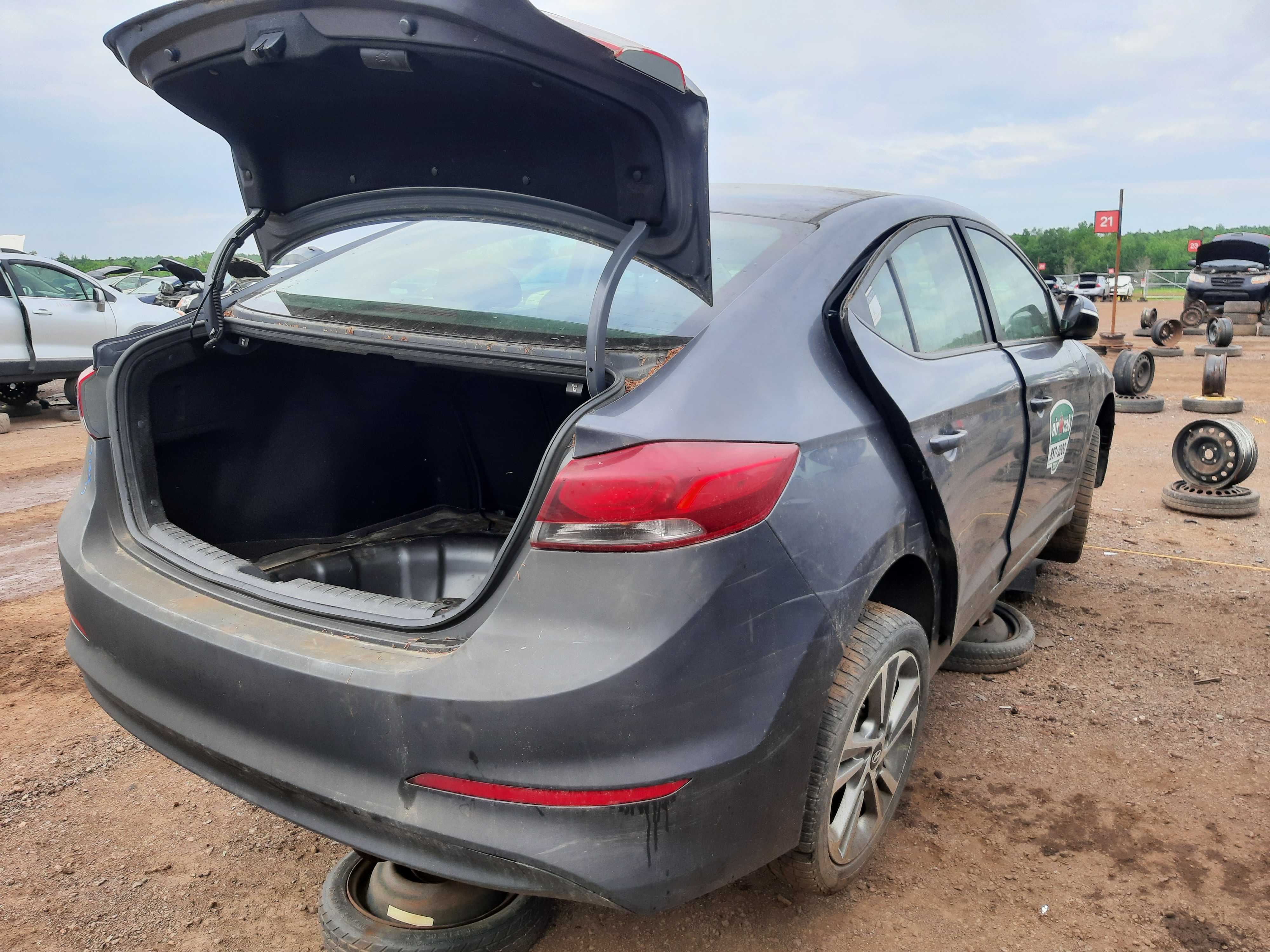 HYUNDAI ELANTRA 2017