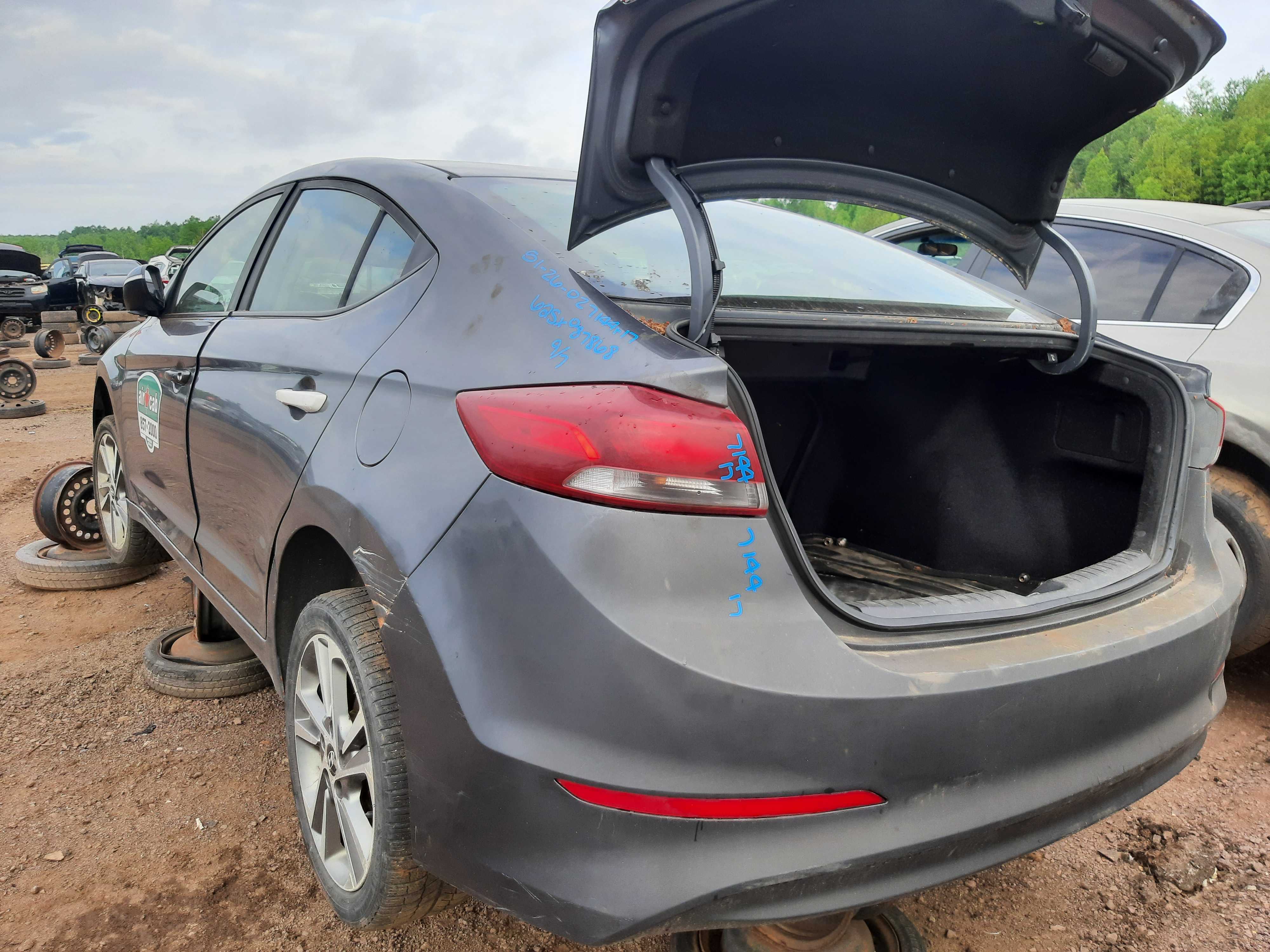 HYUNDAI ELANTRA 2017