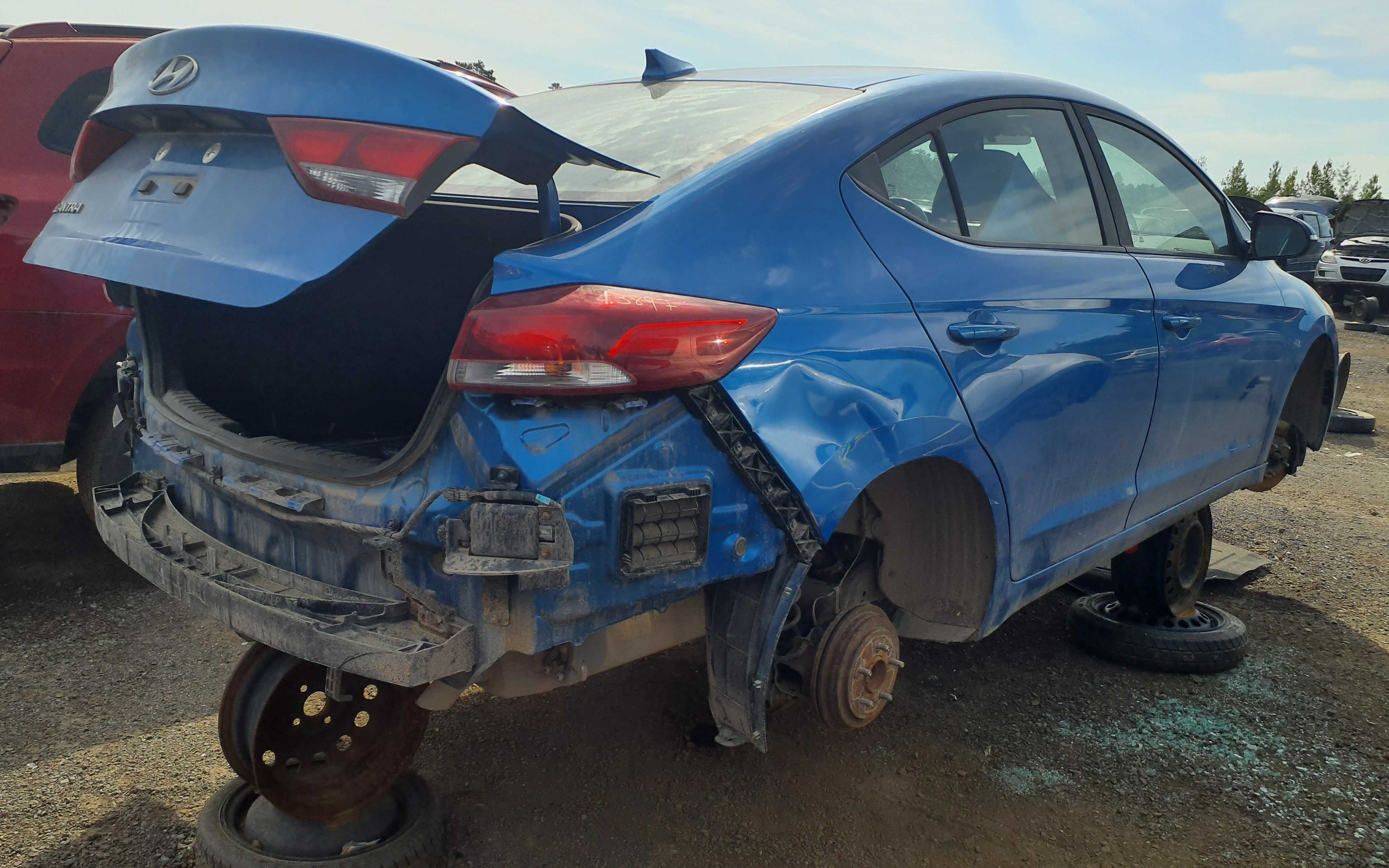 HYUNDAI ELANTRA 2018