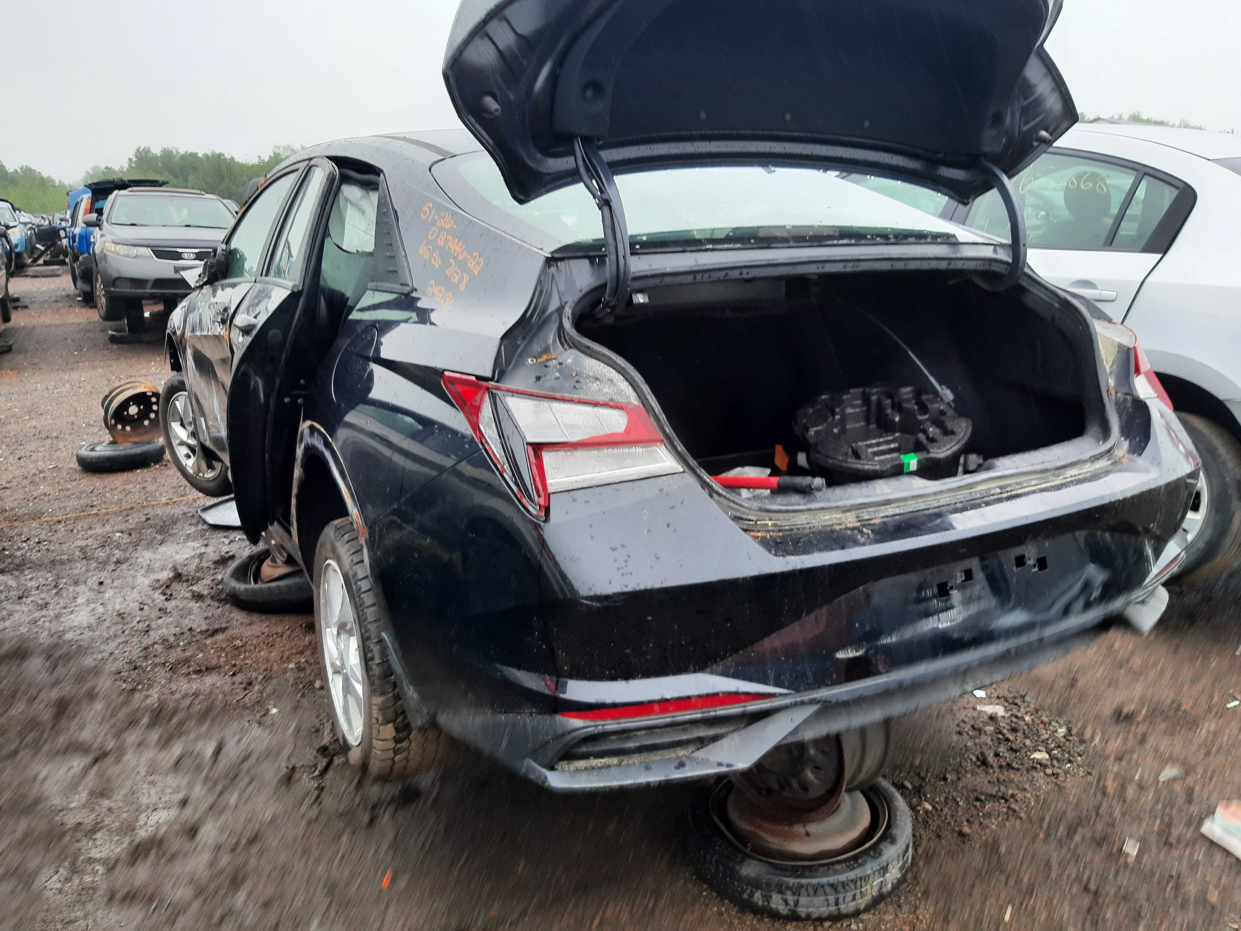 HYUNDAI ELANTRA 2022
