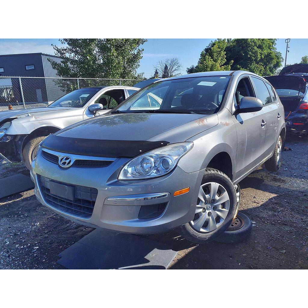 HYUNDAI ELANTRA TOURING 2011