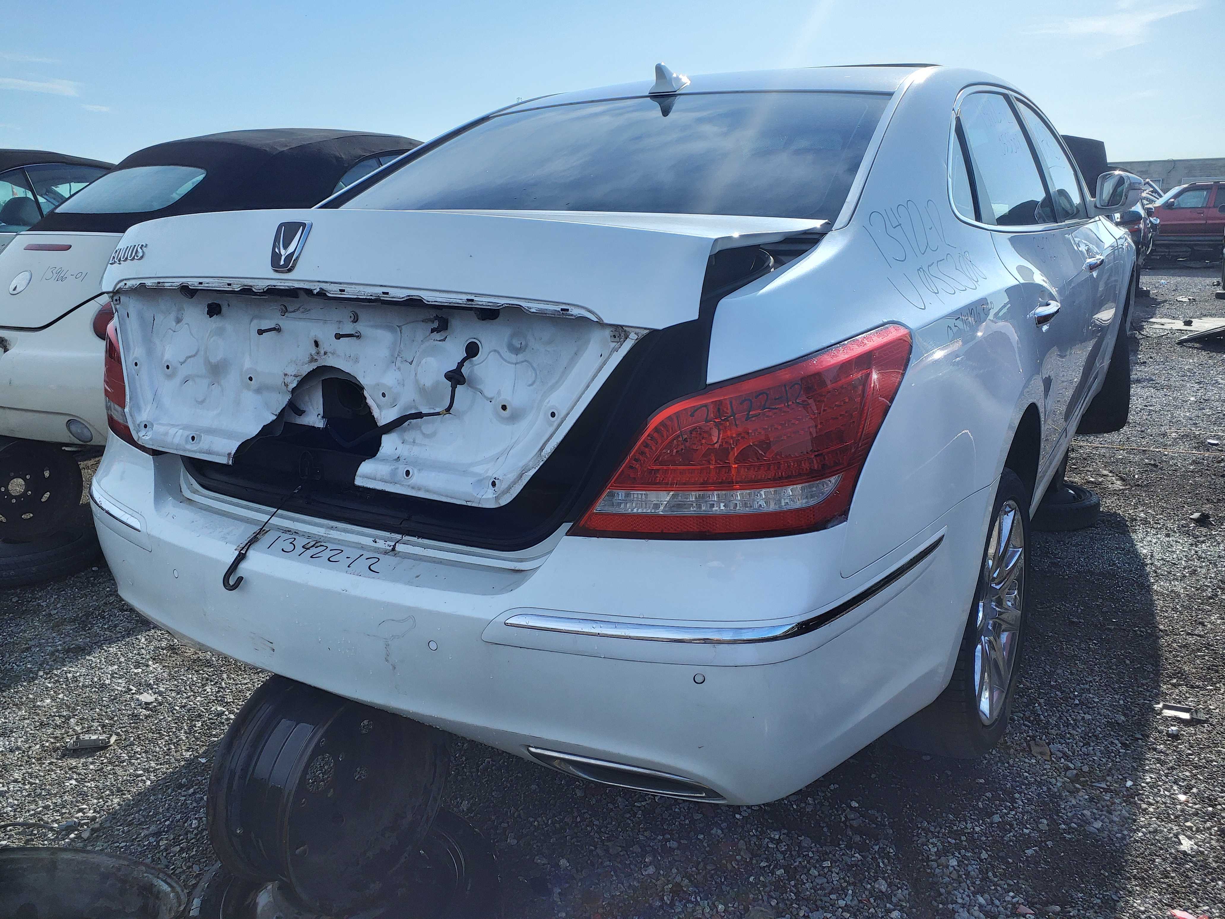 HYUNDAI EQUUS 2012
