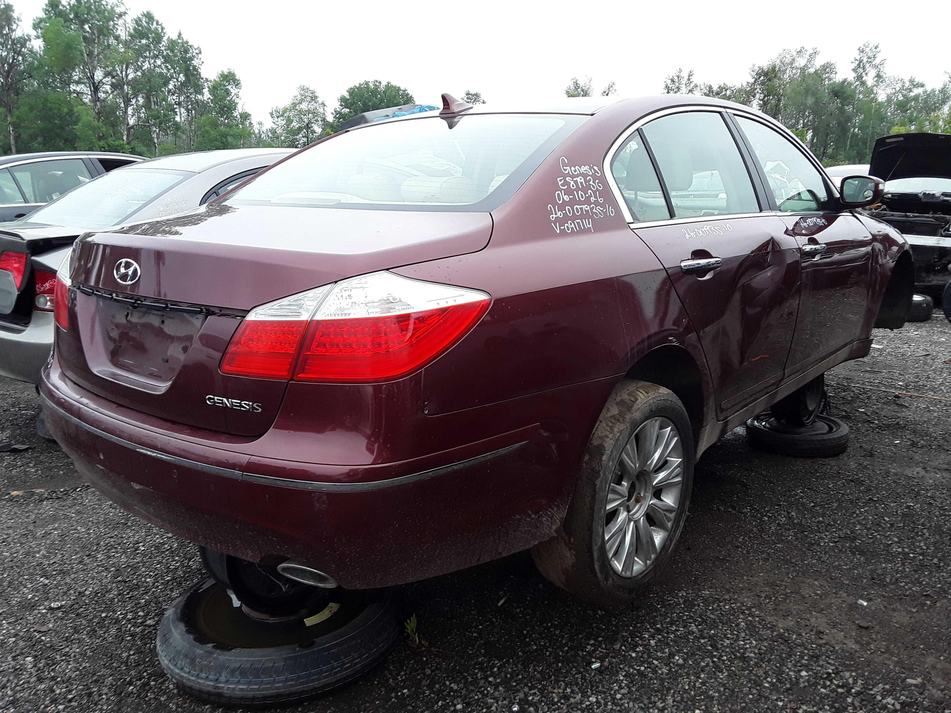 HYUNDAI GENESIS 2010