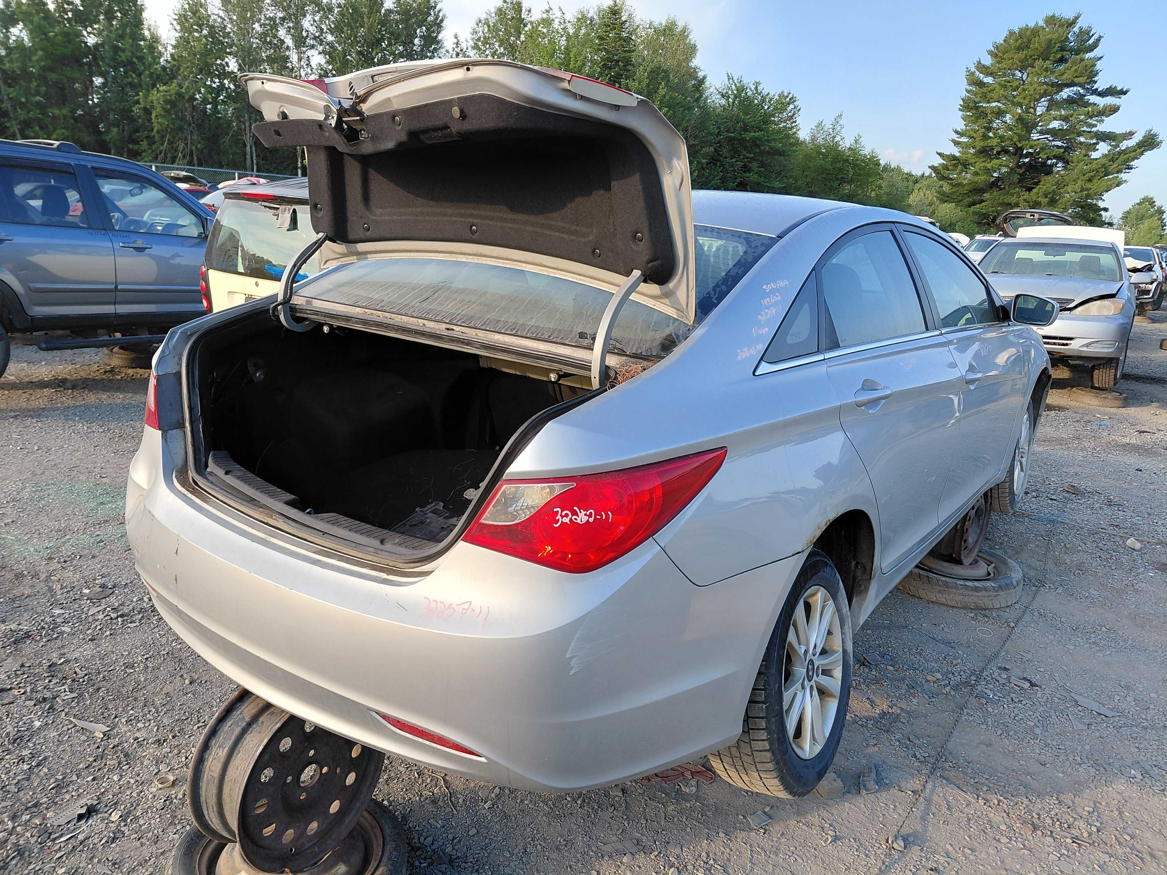 HYUNDAI SONATA 2011
