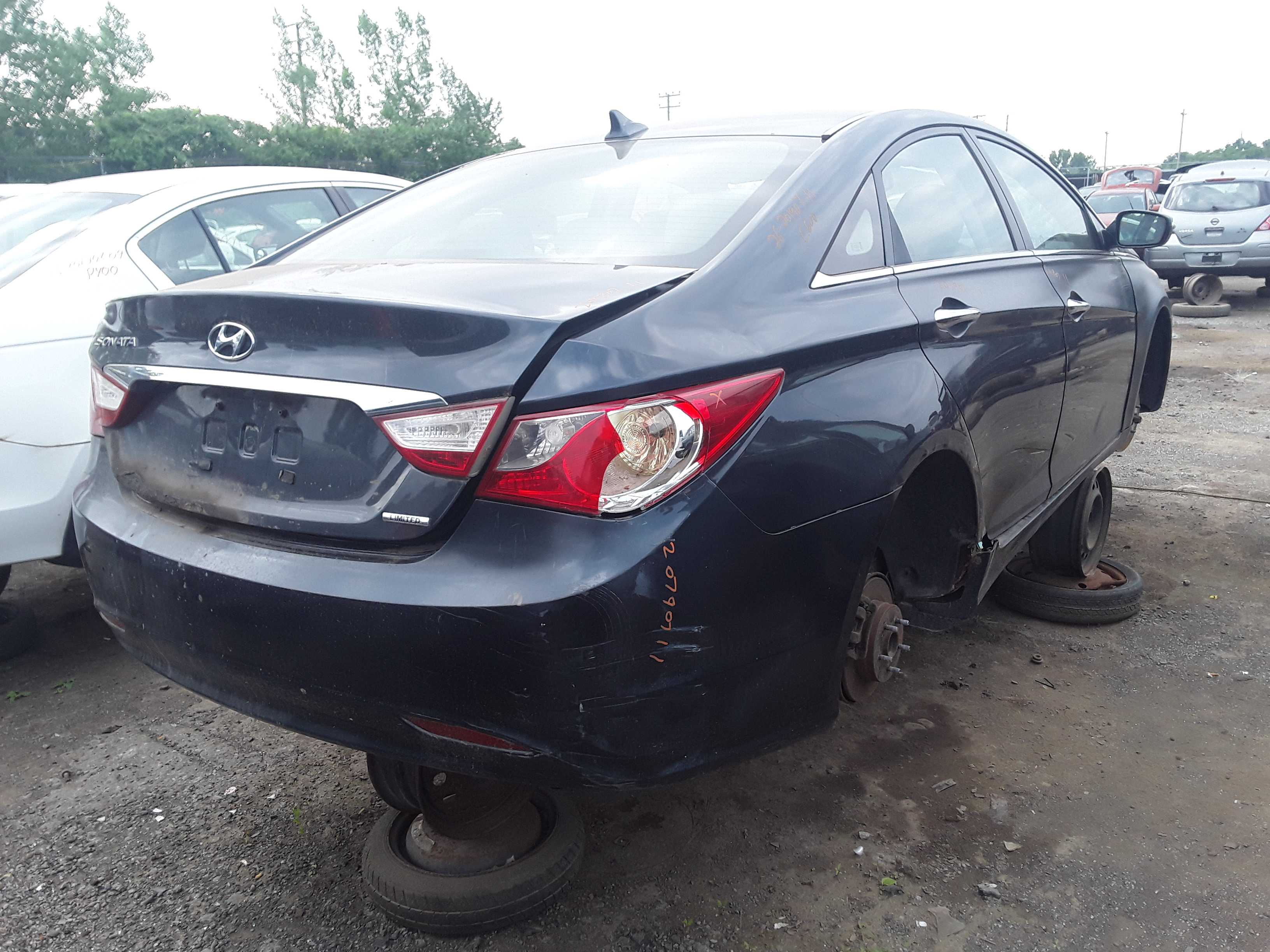 HYUNDAI SONATA 2011