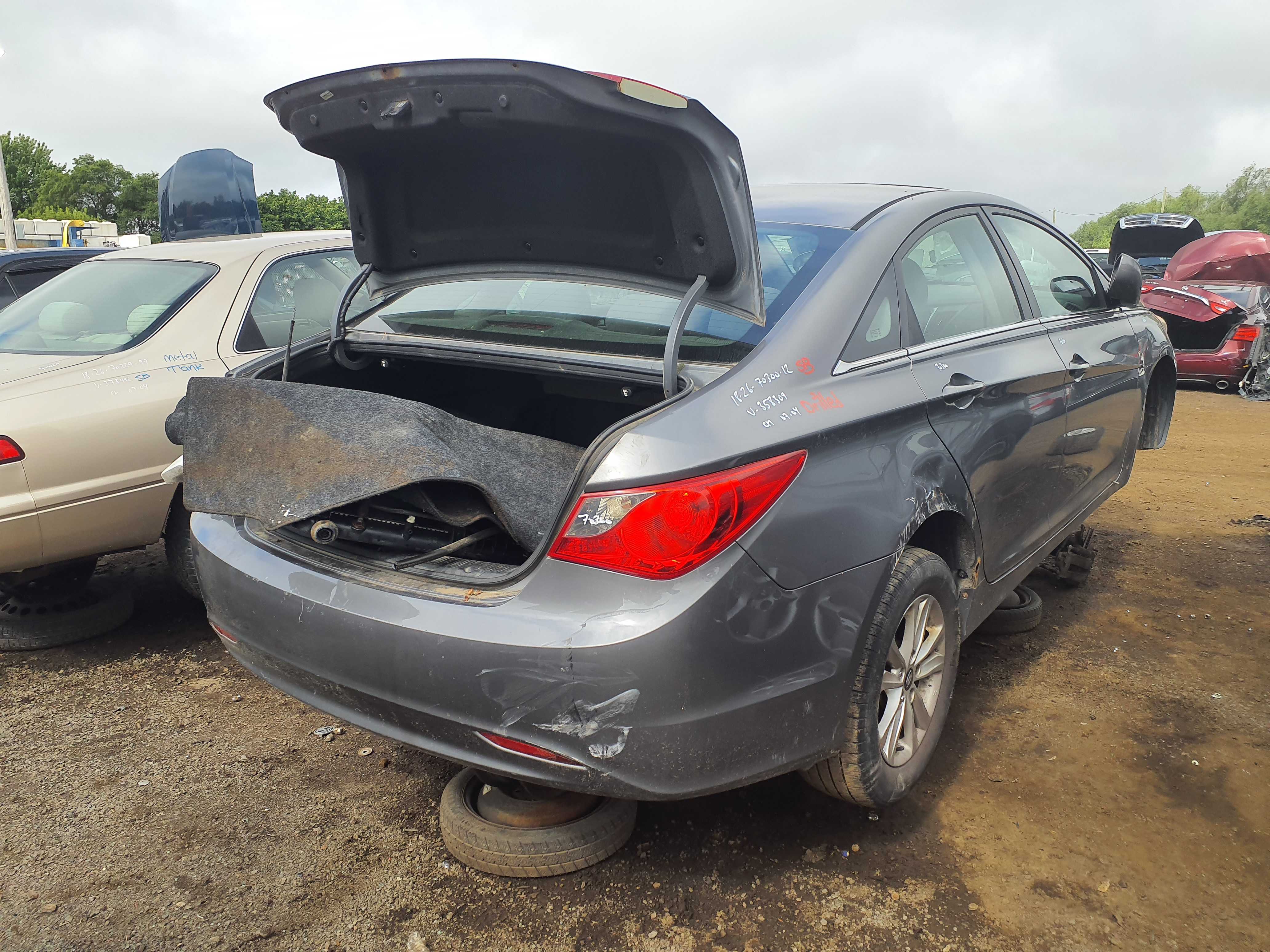 HYUNDAI SONATA 2012