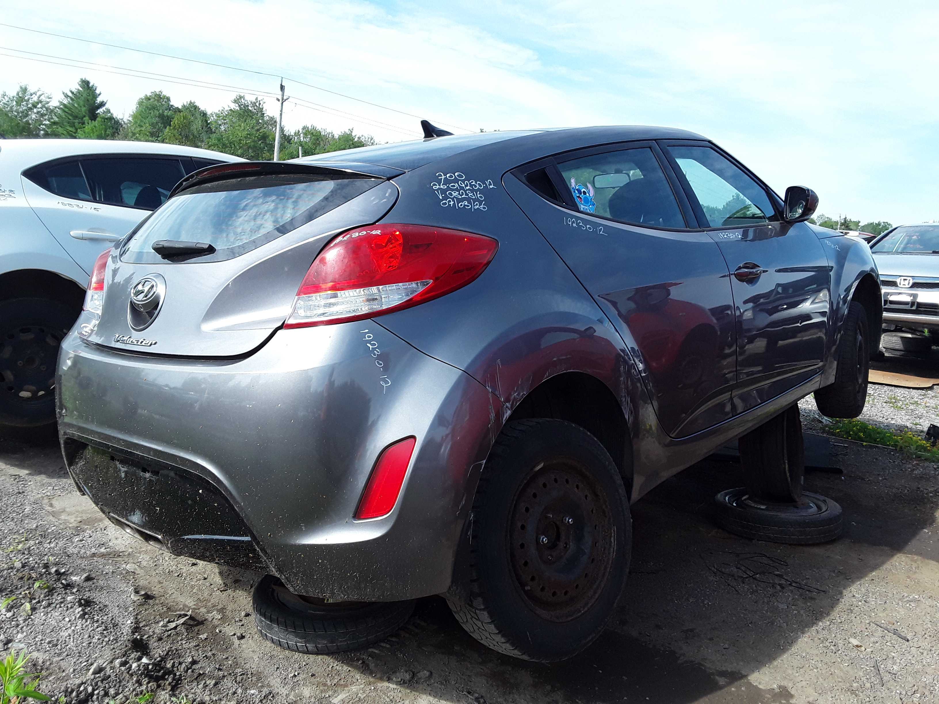 HYUNDAI VELOSTER 2012