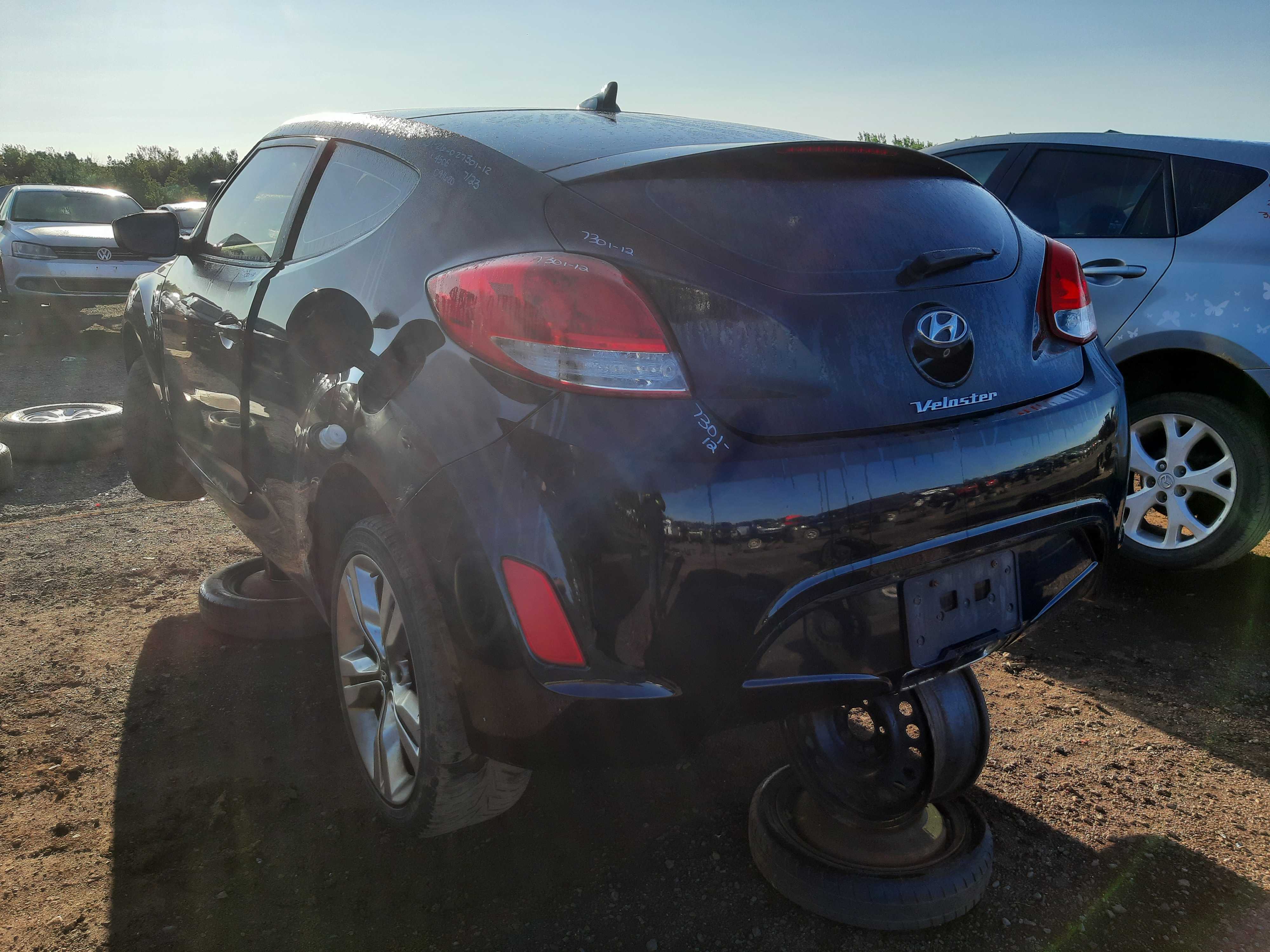 HYUNDAI VELOSTER 2012