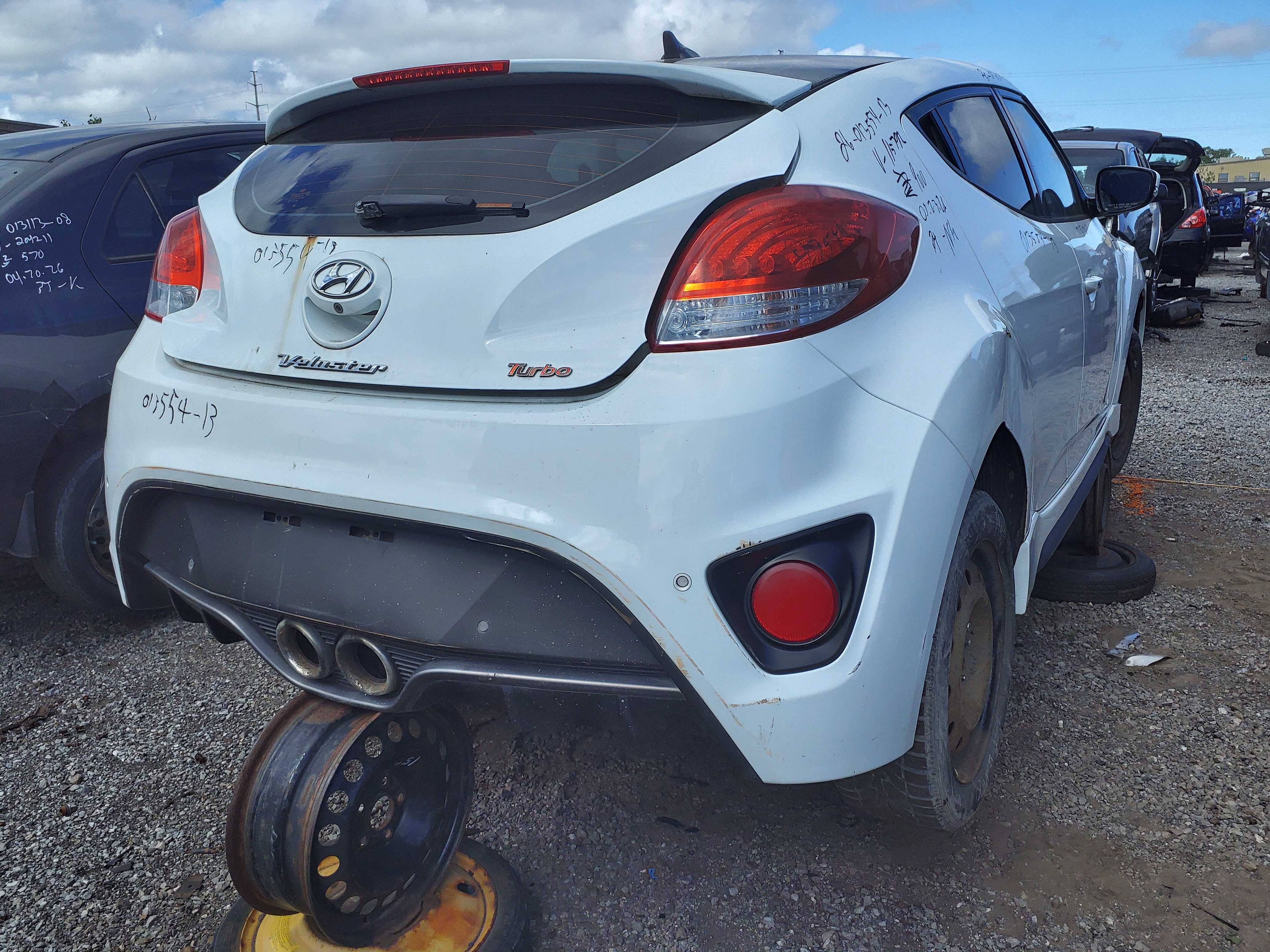 HYUNDAI VELOSTER 2013