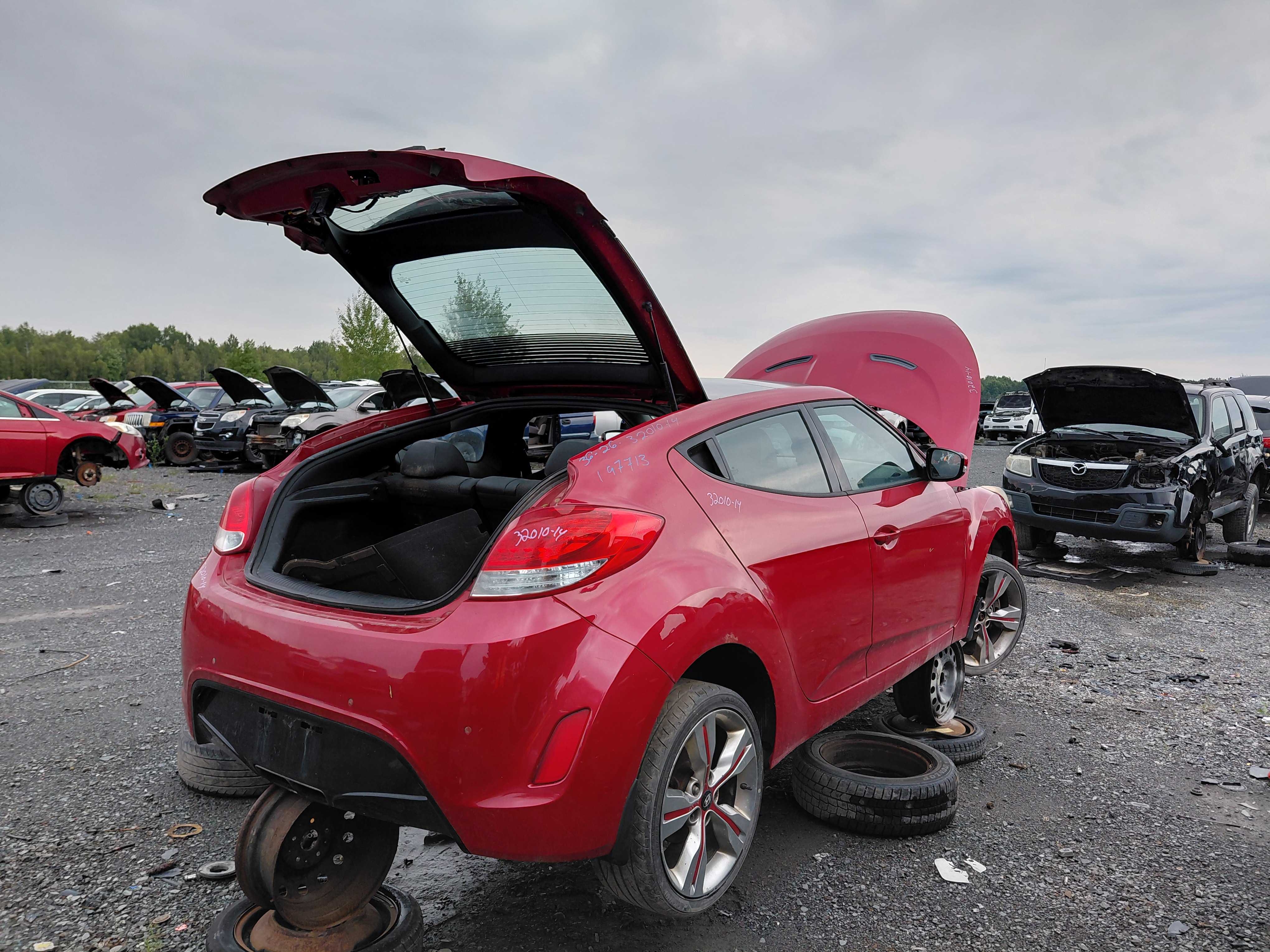 HYUNDAI VELOSTER 2014