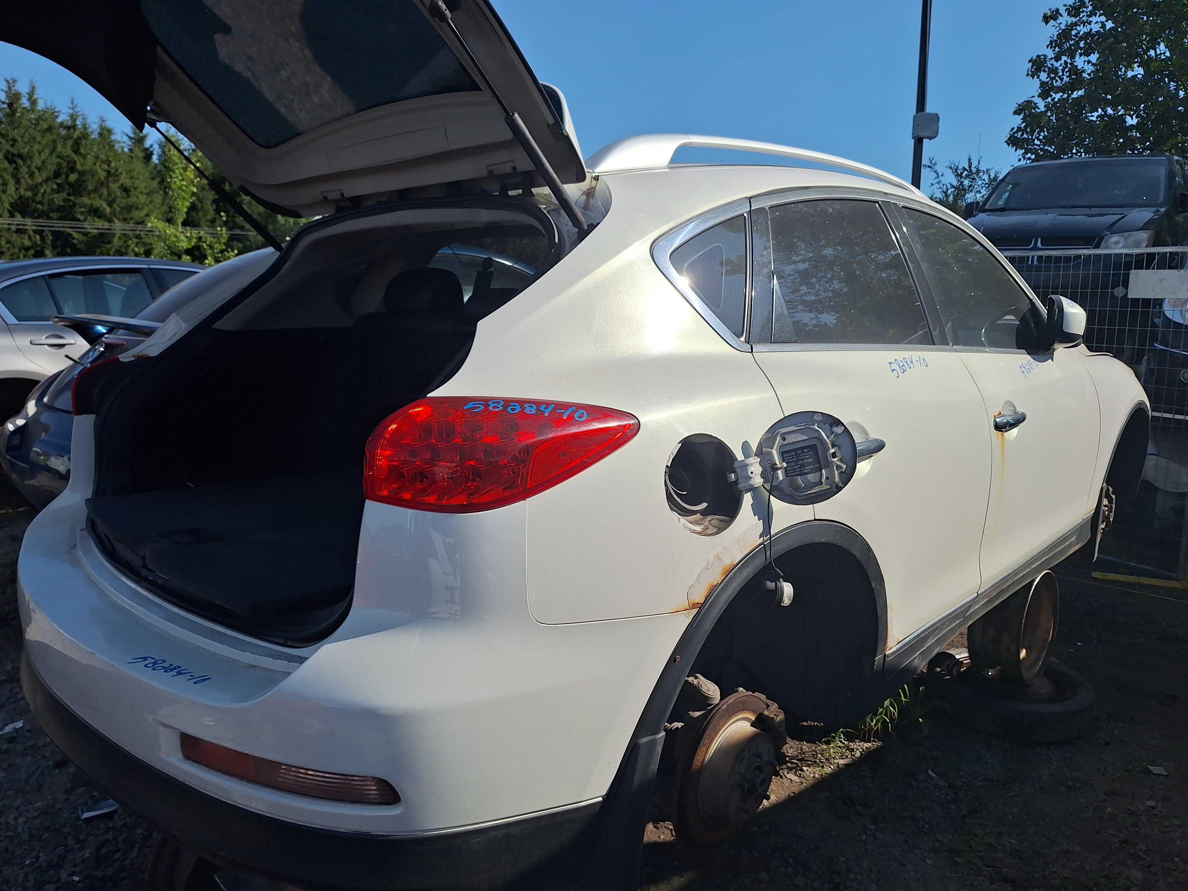 INFINITI EX35 2010