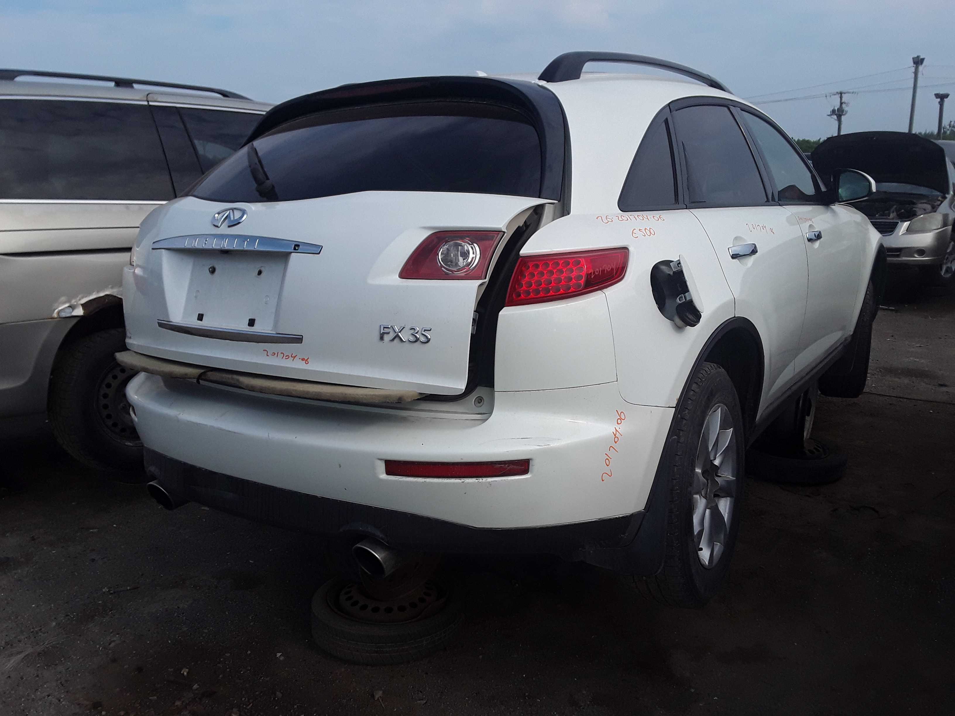 INFINITI FX35 2006