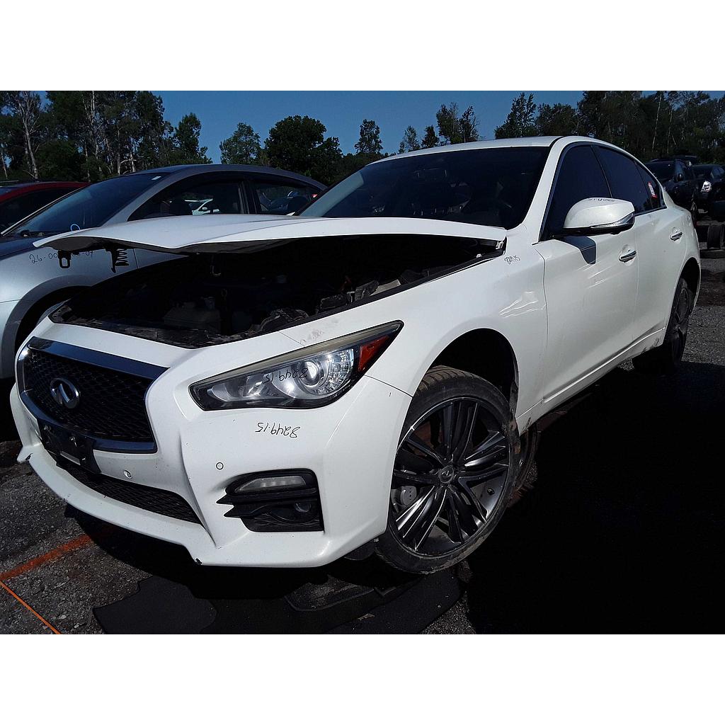 INFINITI Q50 2015