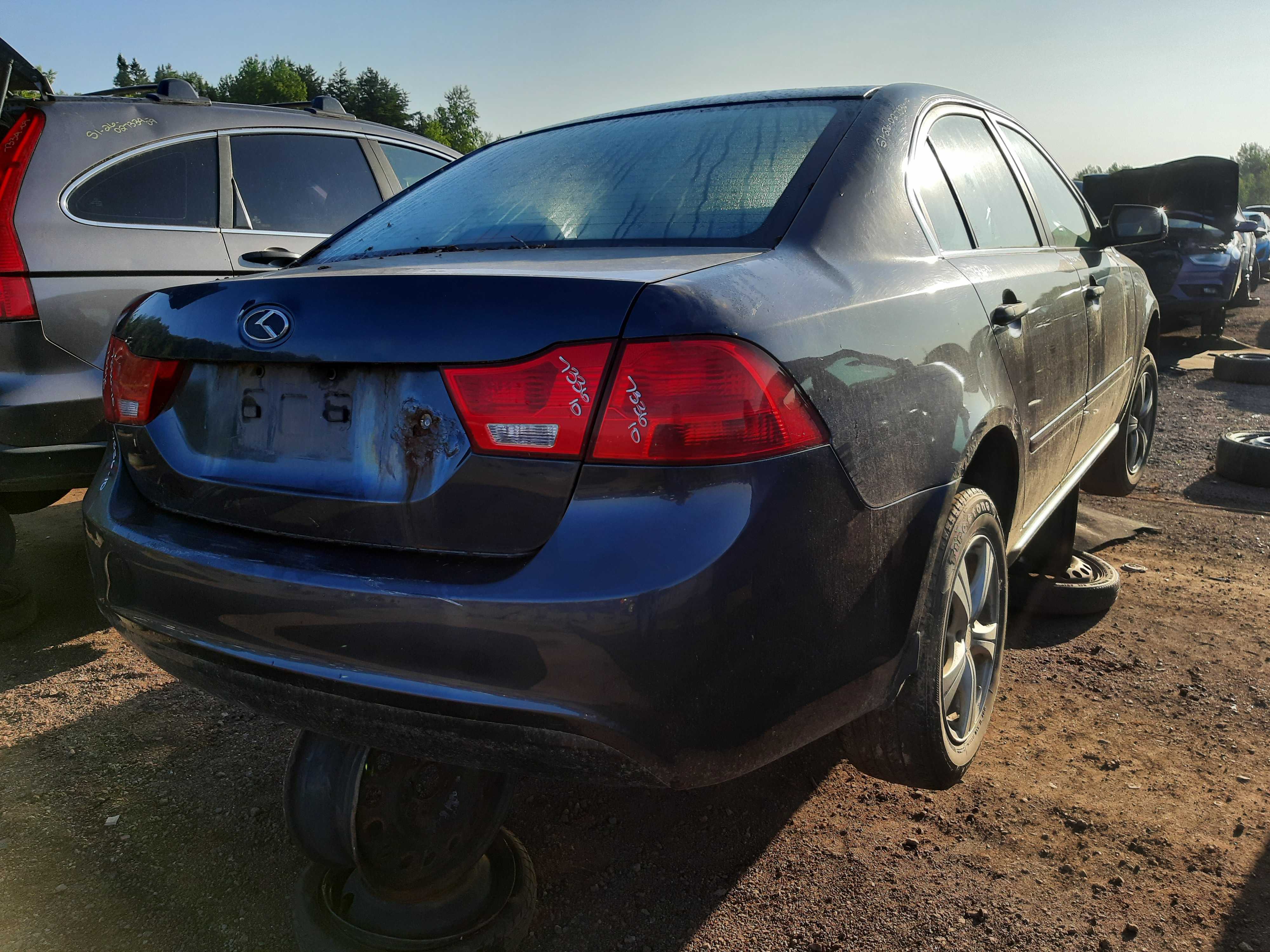 KIA MAGENTIS 2010