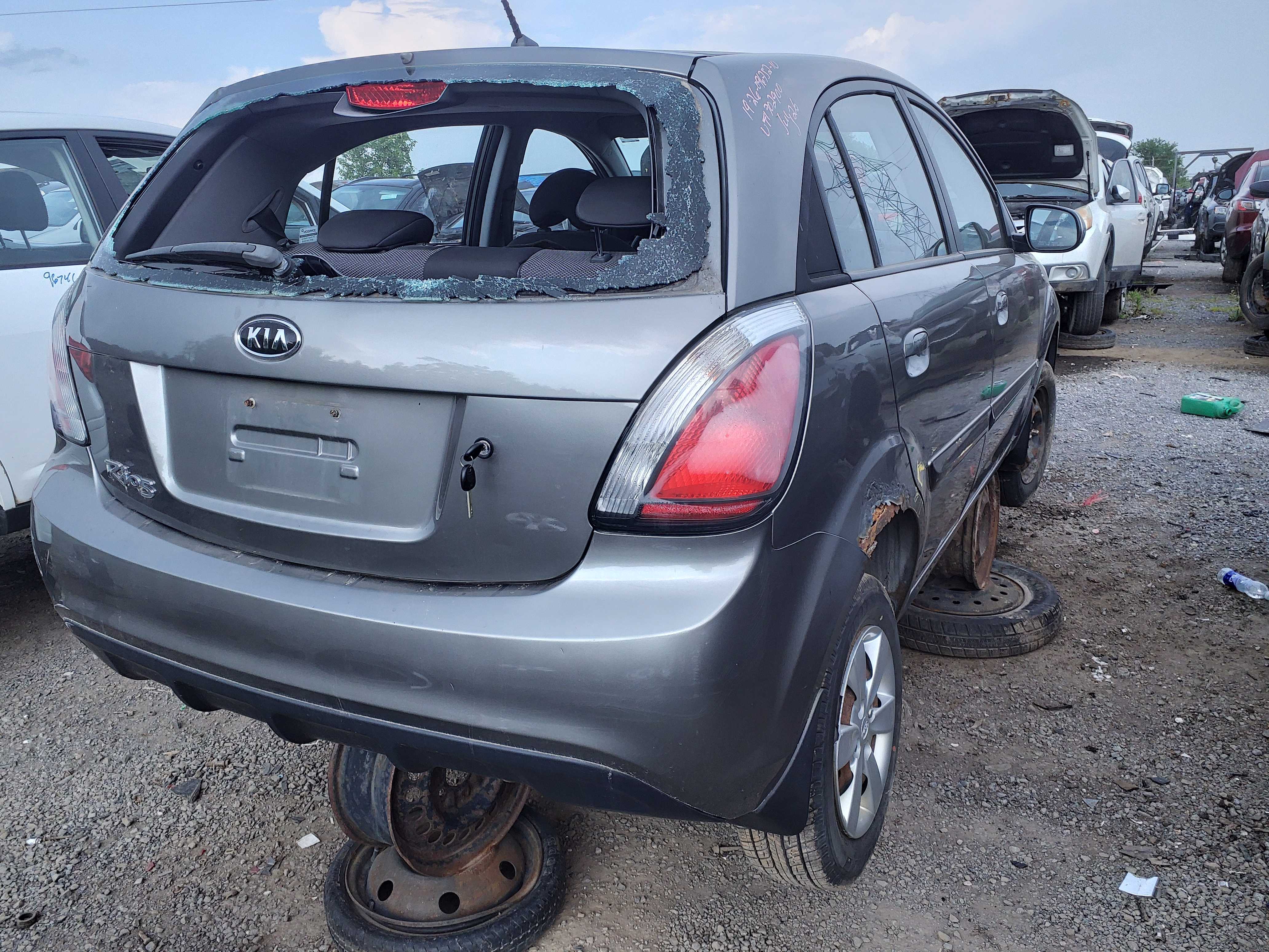 KIA RIO 2010