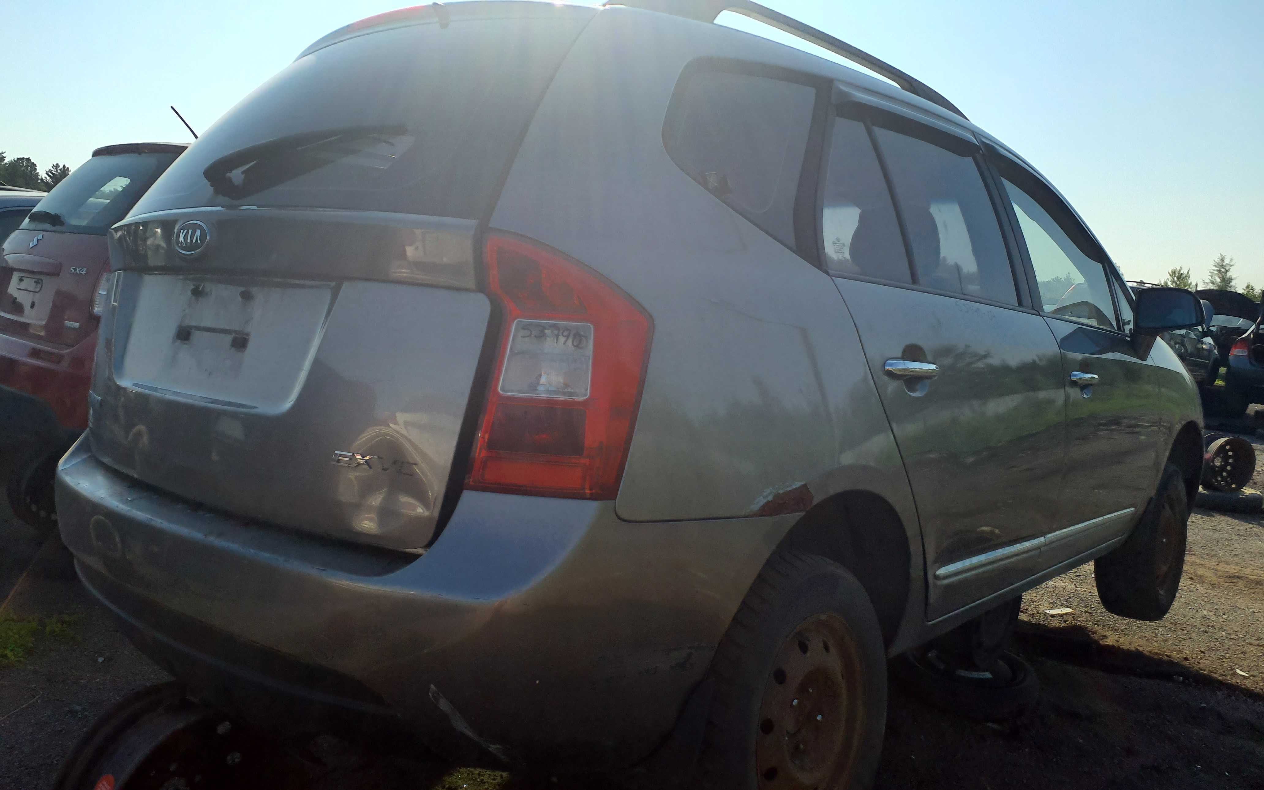 KIA RONDO 2008
