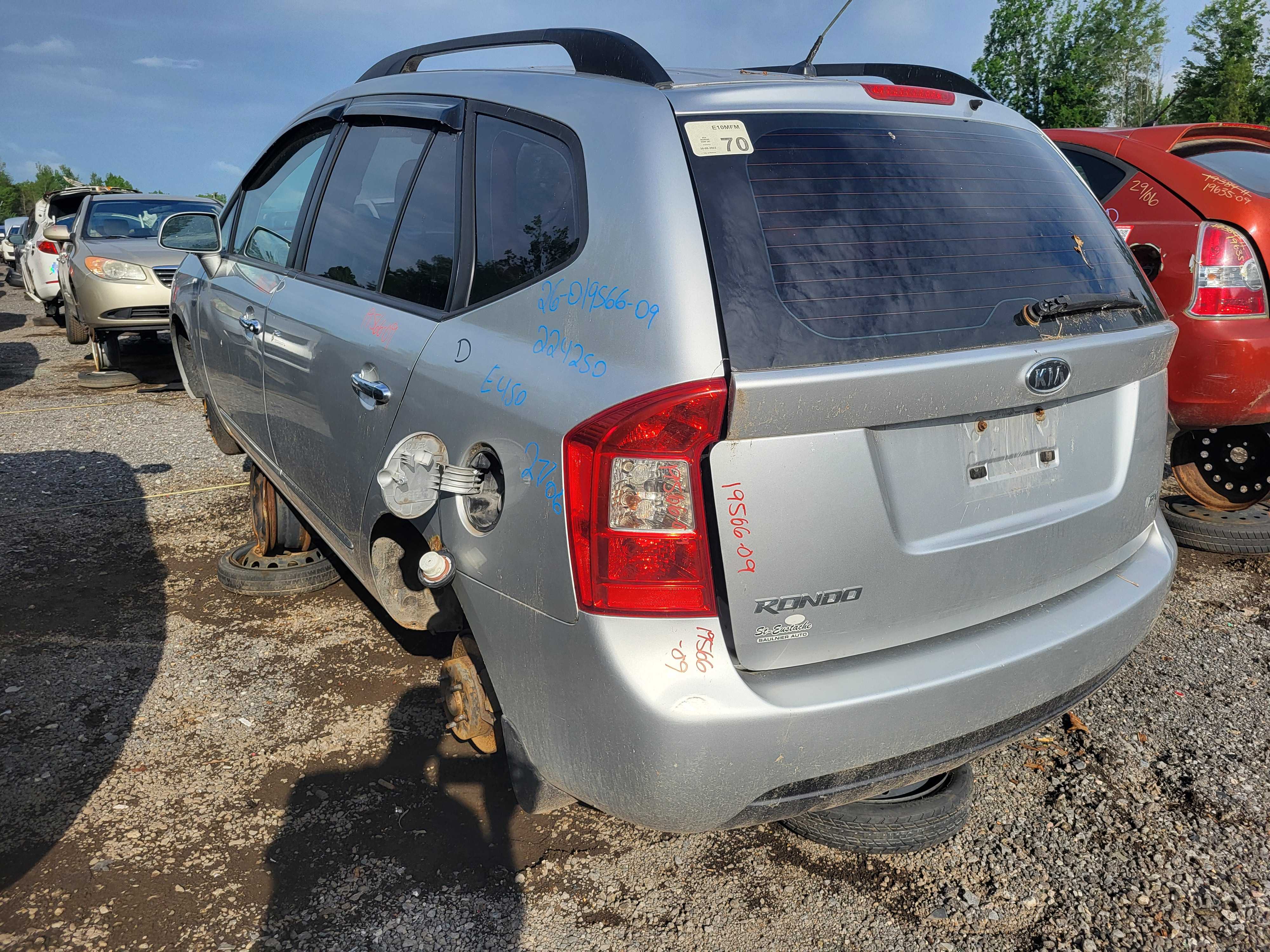 KIA RONDO 2009