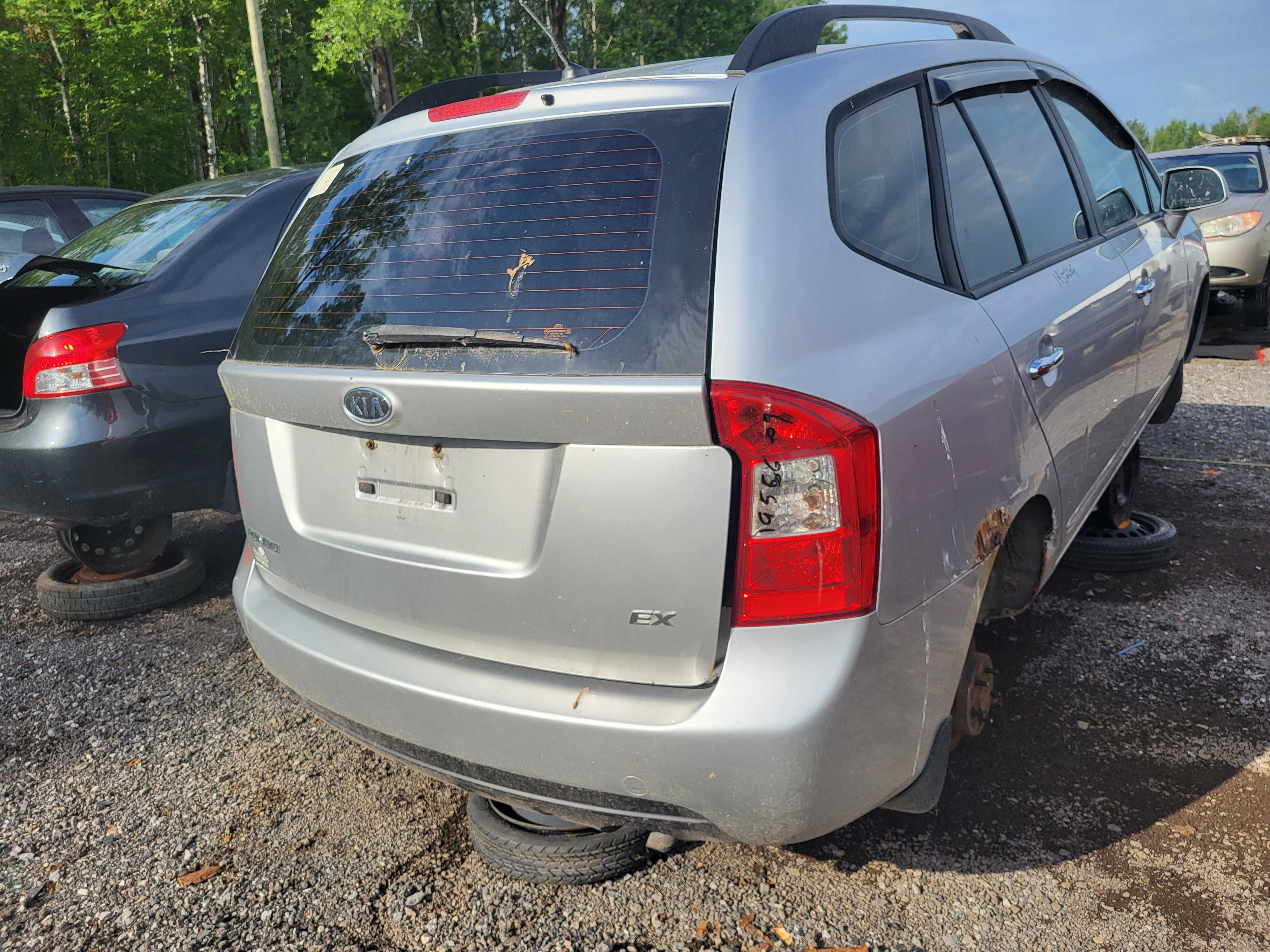 KIA RONDO 2009
