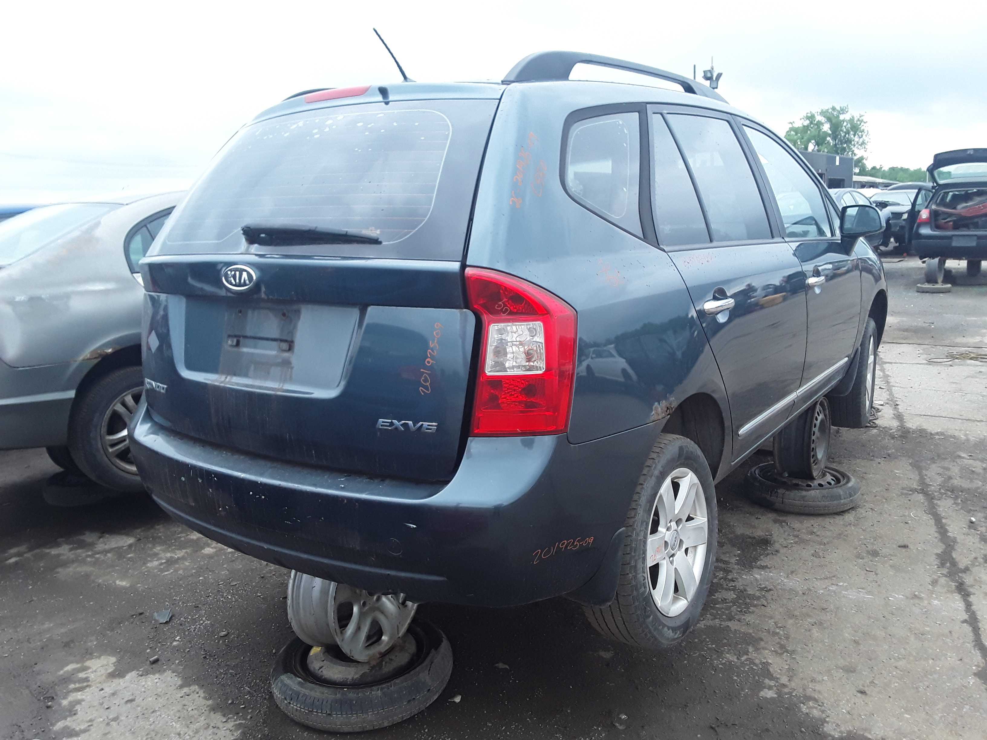 KIA RONDO 2009
